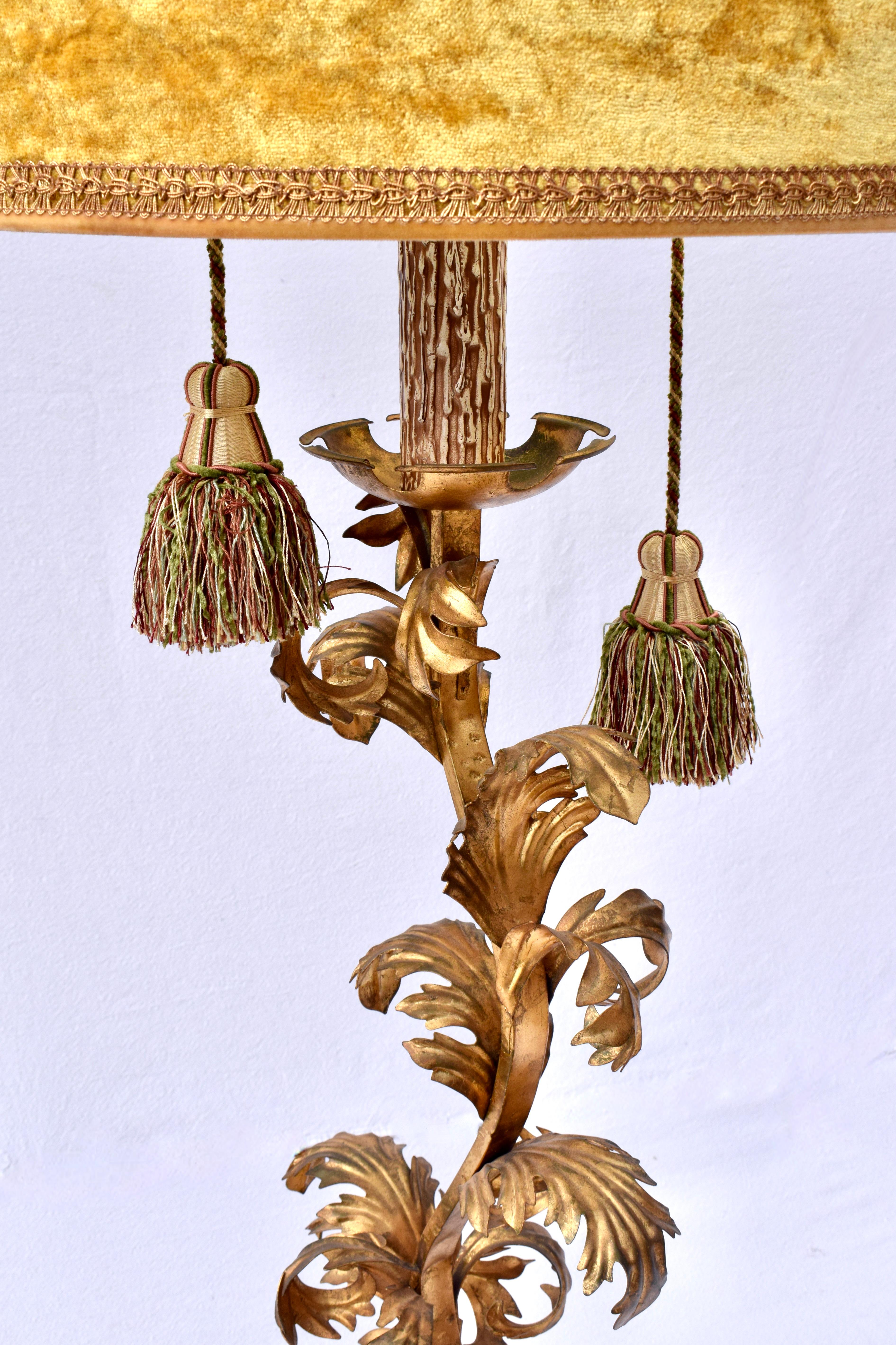 Hollywood Regency Italian Gold Gilt Iron Floor Lamp For Sale 6
