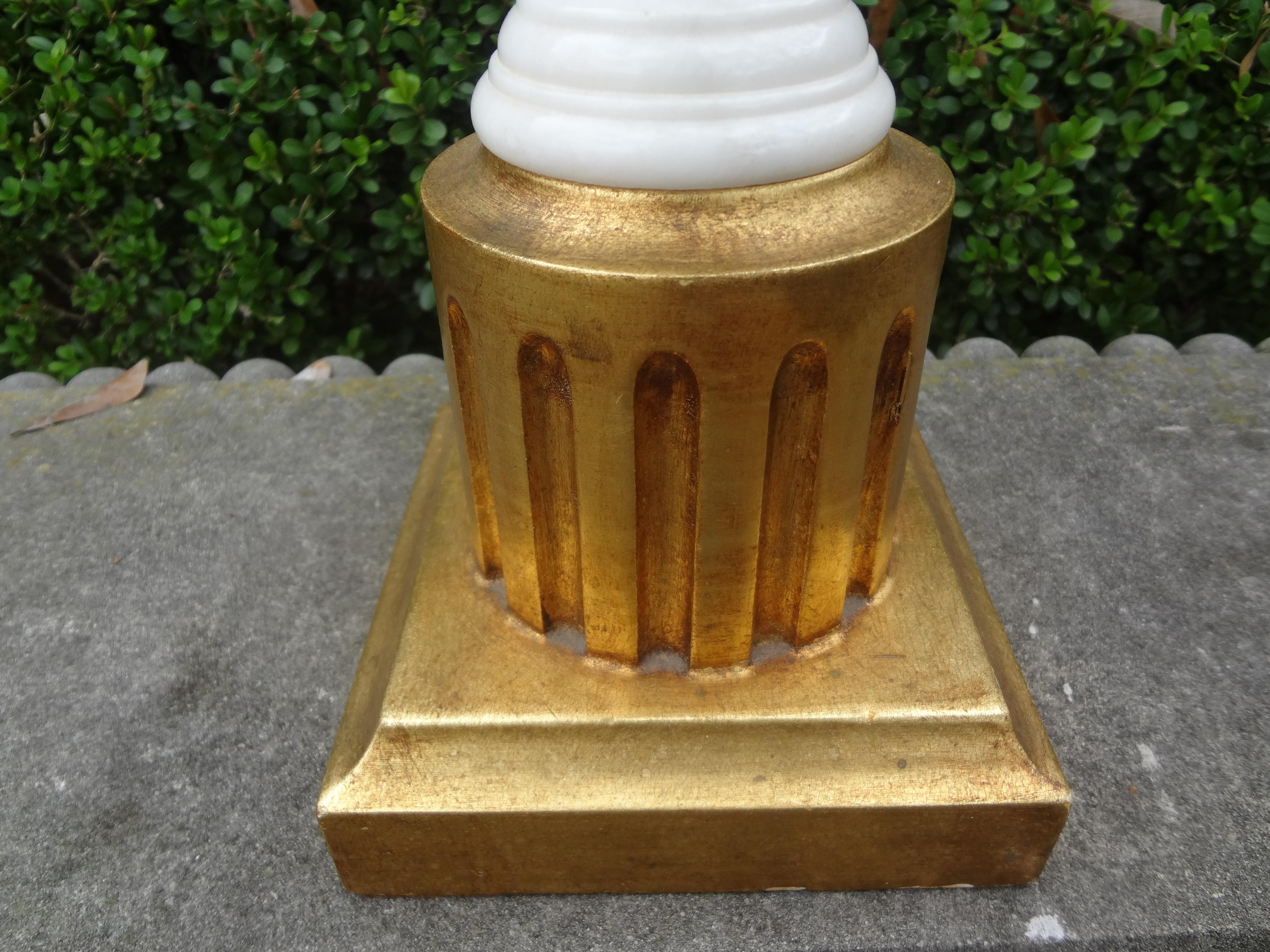 Hollywood Regency Italian Marble Lamp with Giltwood Base In Good Condition For Sale In Houston, TX
