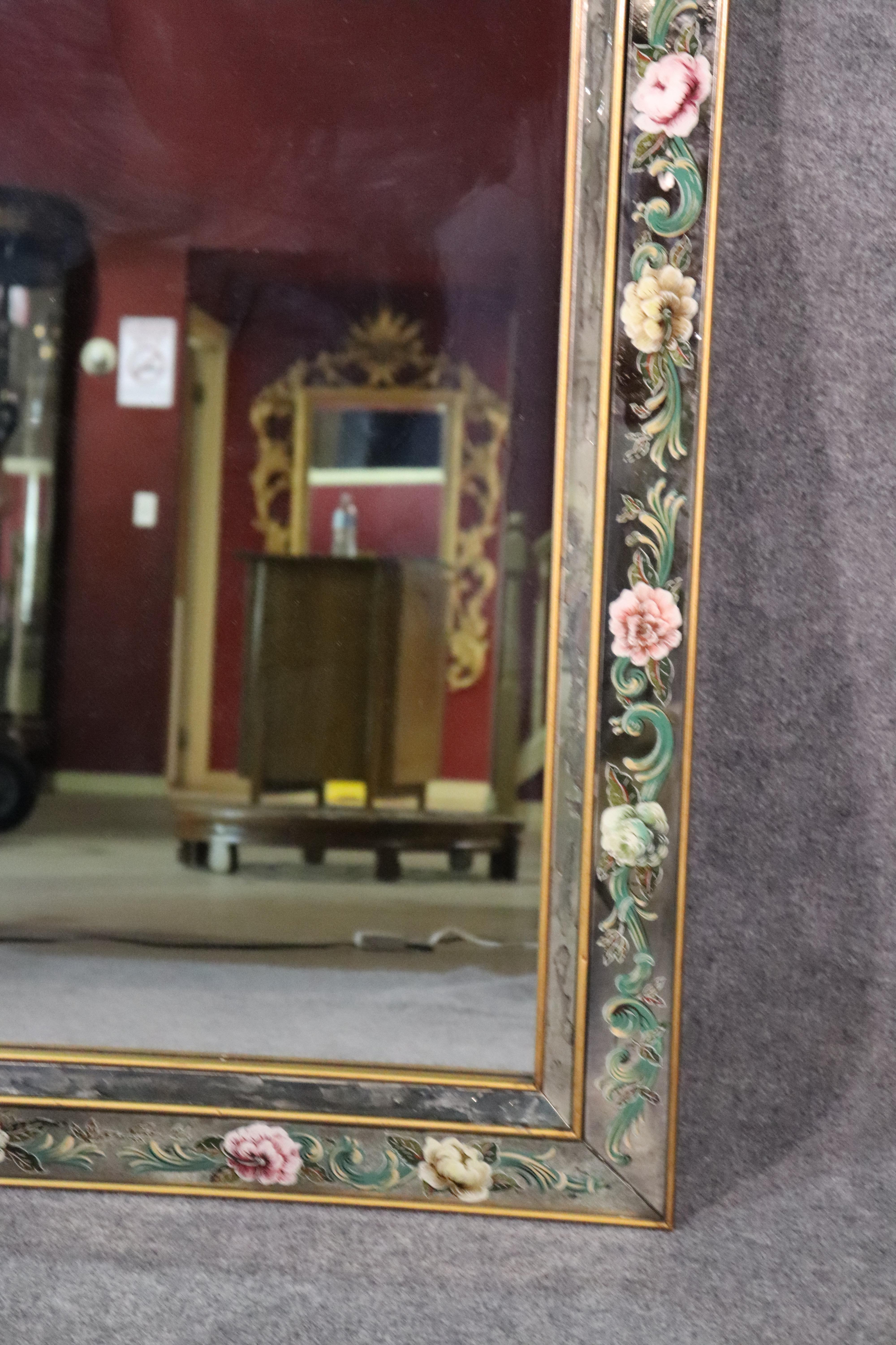 Hollywood Regency Italian Paint Decorated Églomisé Cushion Mirror, circa 1950 In Good Condition In Swedesboro, NJ