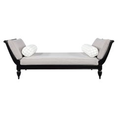 Hollywood Regency Italian Style Daybed Lounger in Black