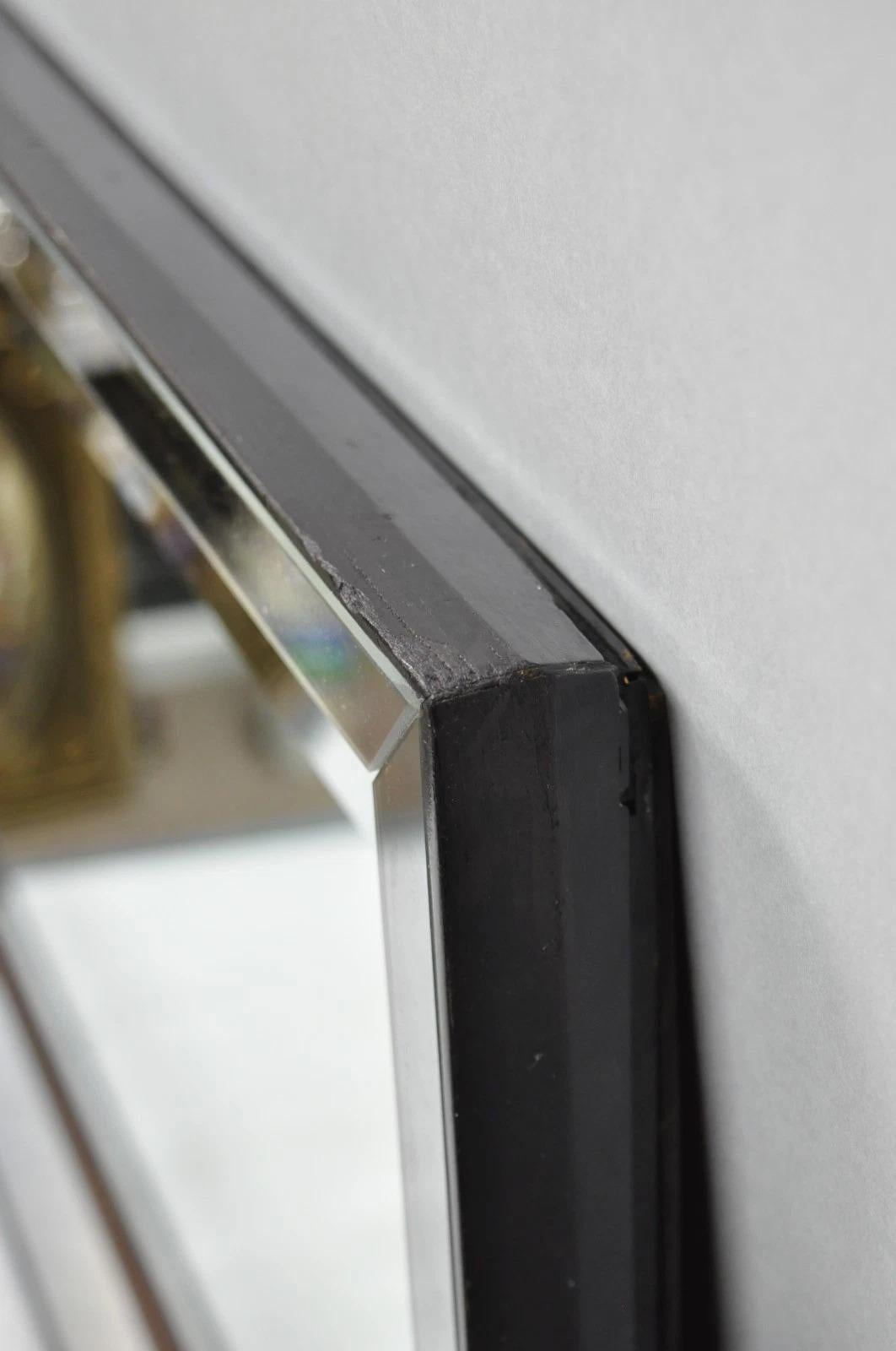 Specchio da parete in vetro fumè in stile Hollywood Regency James Mont in vendita 6