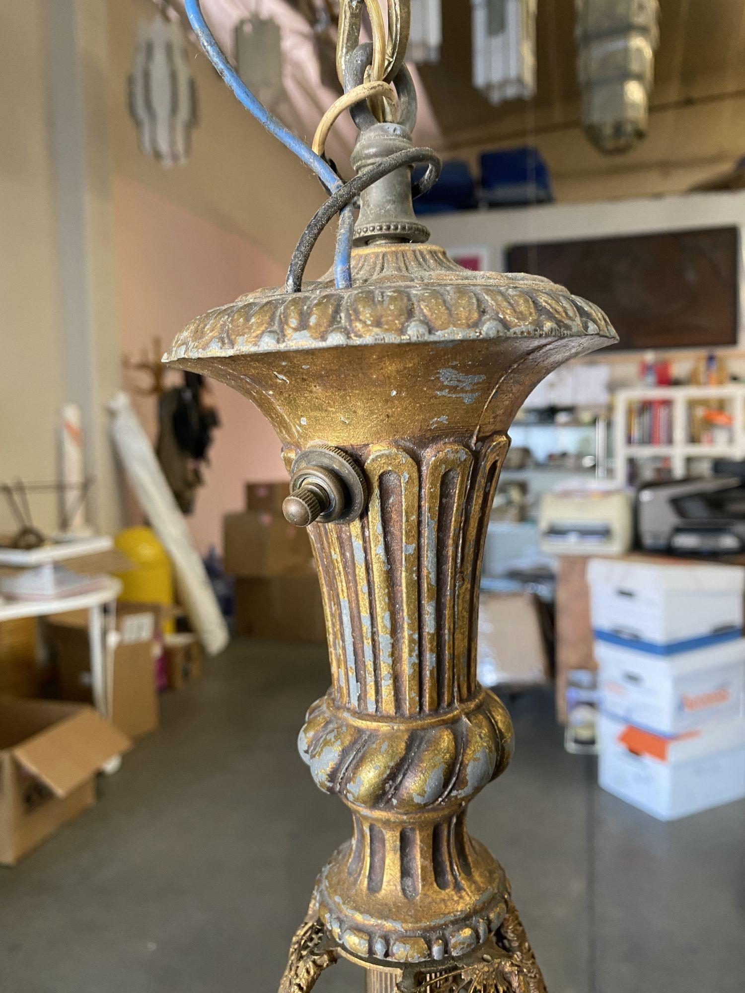 Lampe à suspension en filigrane à prismes de bijoux Hollywood Regency, vers 1950 en vente 4