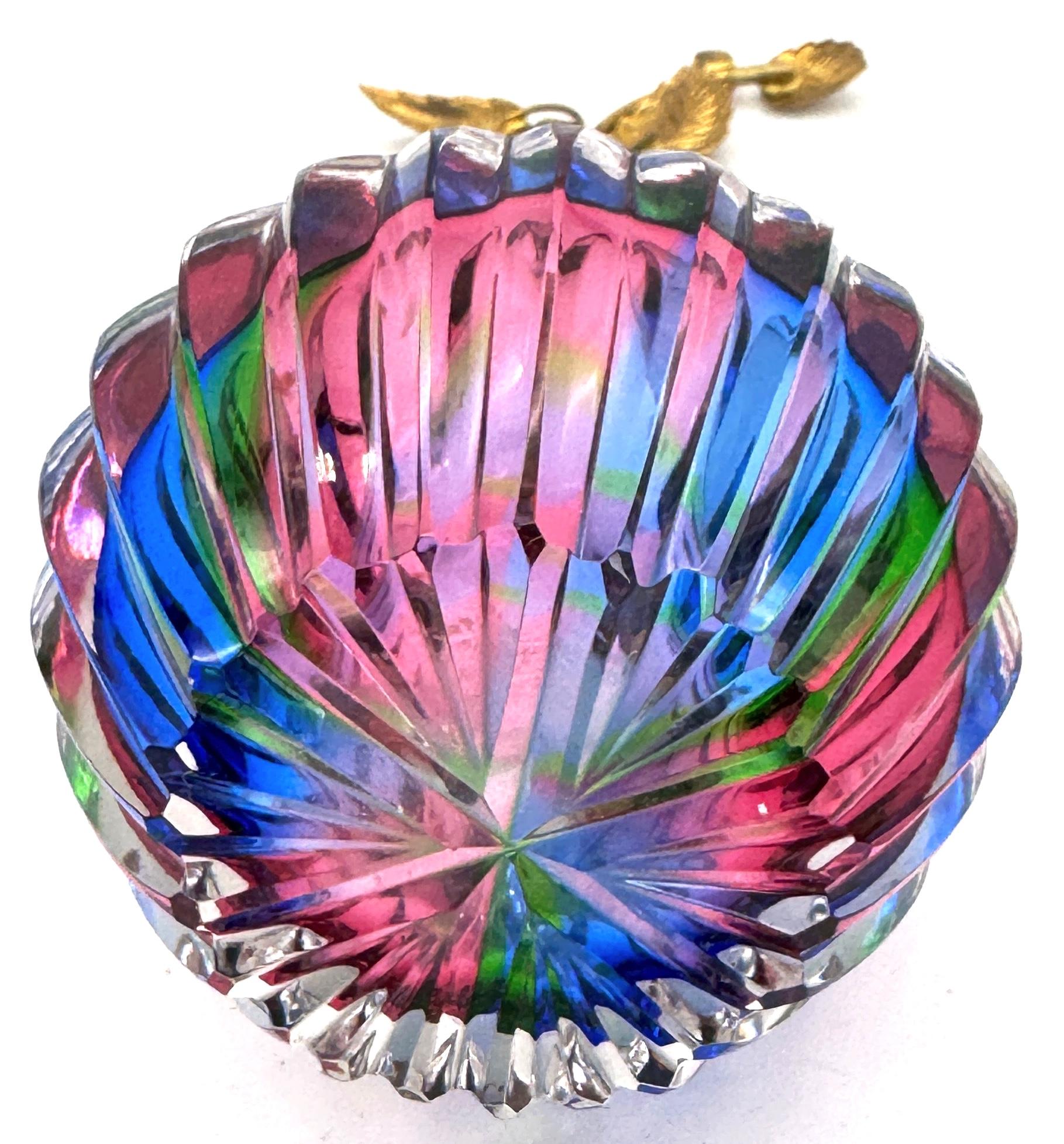 Bouteille de parfum en cristal taillé en arc-en-ciel, Hollywood Regency Jewell, Bohemia Crystal en vente 5