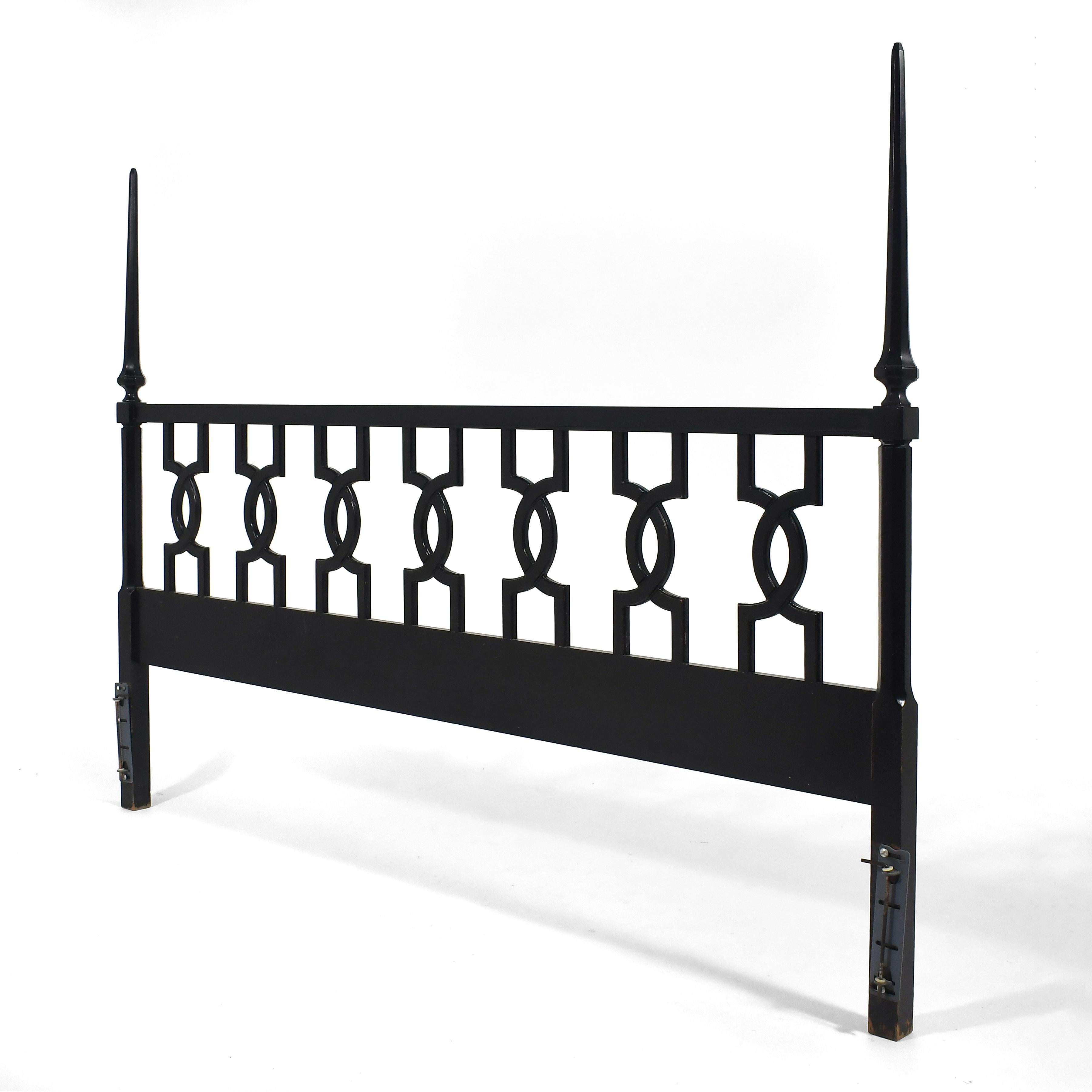 Hollywood Regency King Size Headboard In Good Condition For Sale In Highland, IN