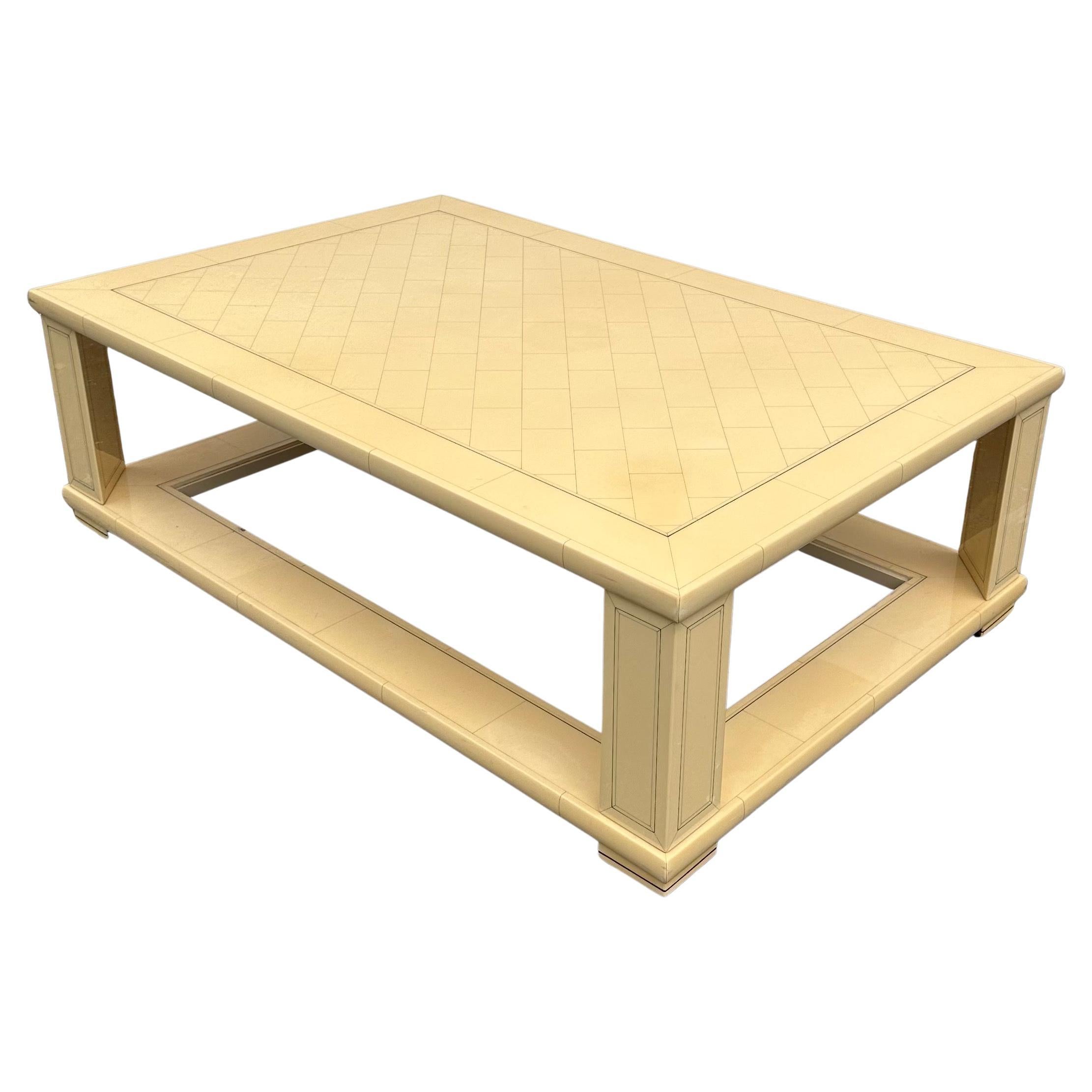 Table basse laquée Hollywood Regency de Jean-Claude Mahey en vente 11