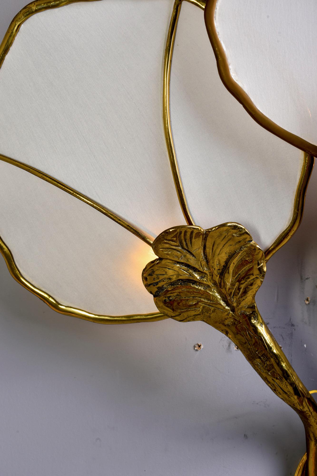 20th Century Hollywood Regency Large Brass Triple Light Water Lily Wall Sconce For Sale