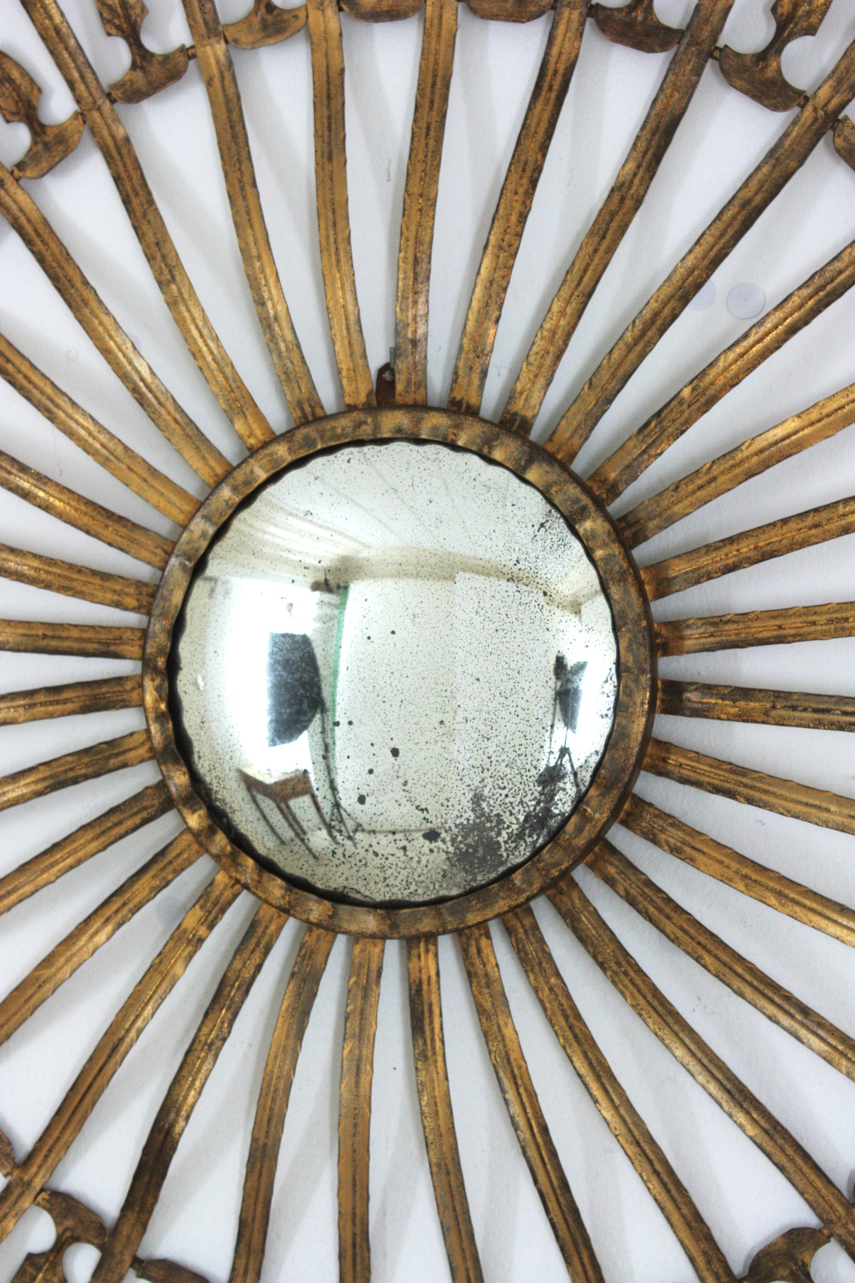 Hollywood Regency Large Convex Starburst Sunburst Mirror in Gilt Iron For Sale 4