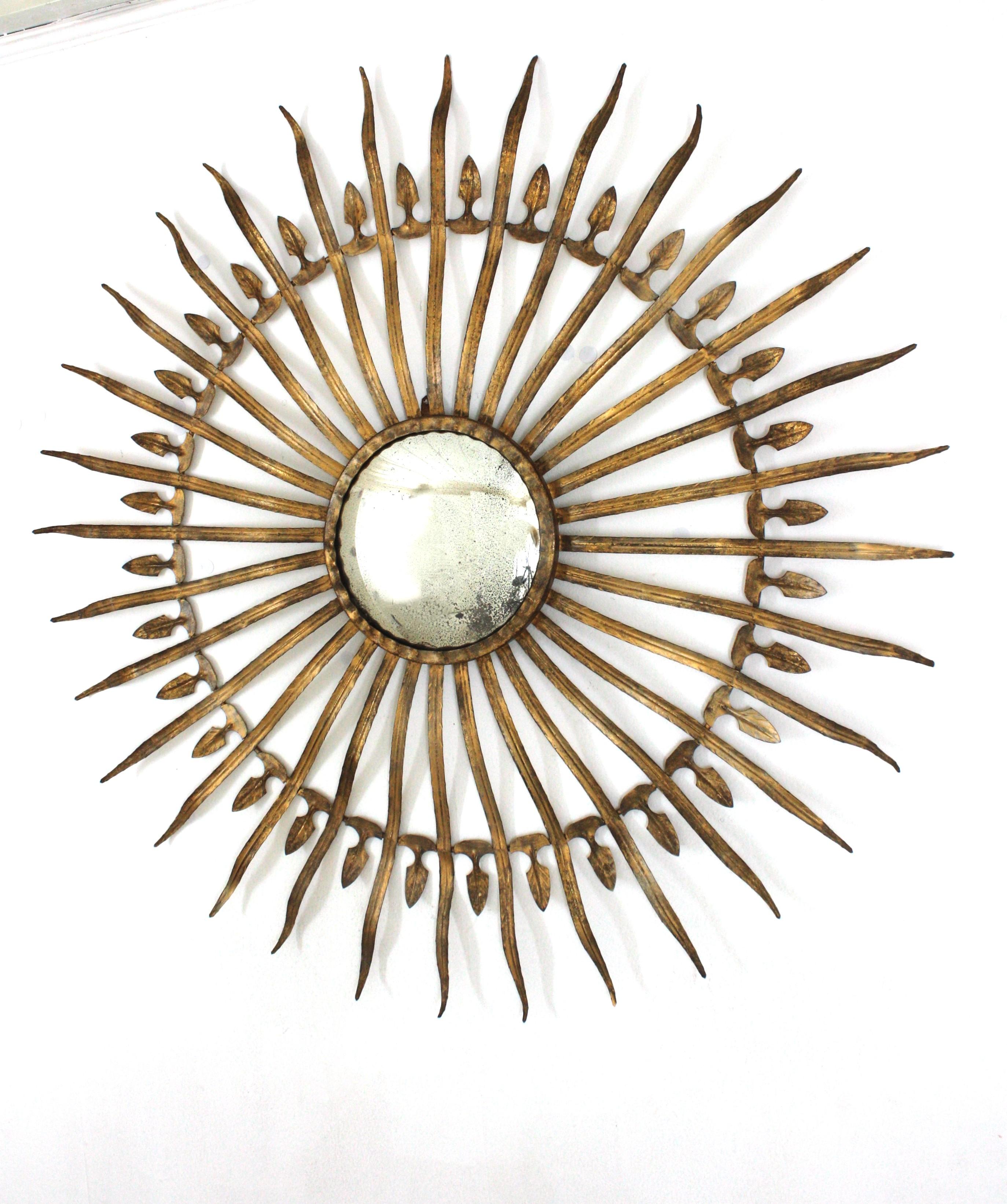 Hollywood Regency Large Convex Starburst Sunburst Mirror in Gilt Iron For Sale 5