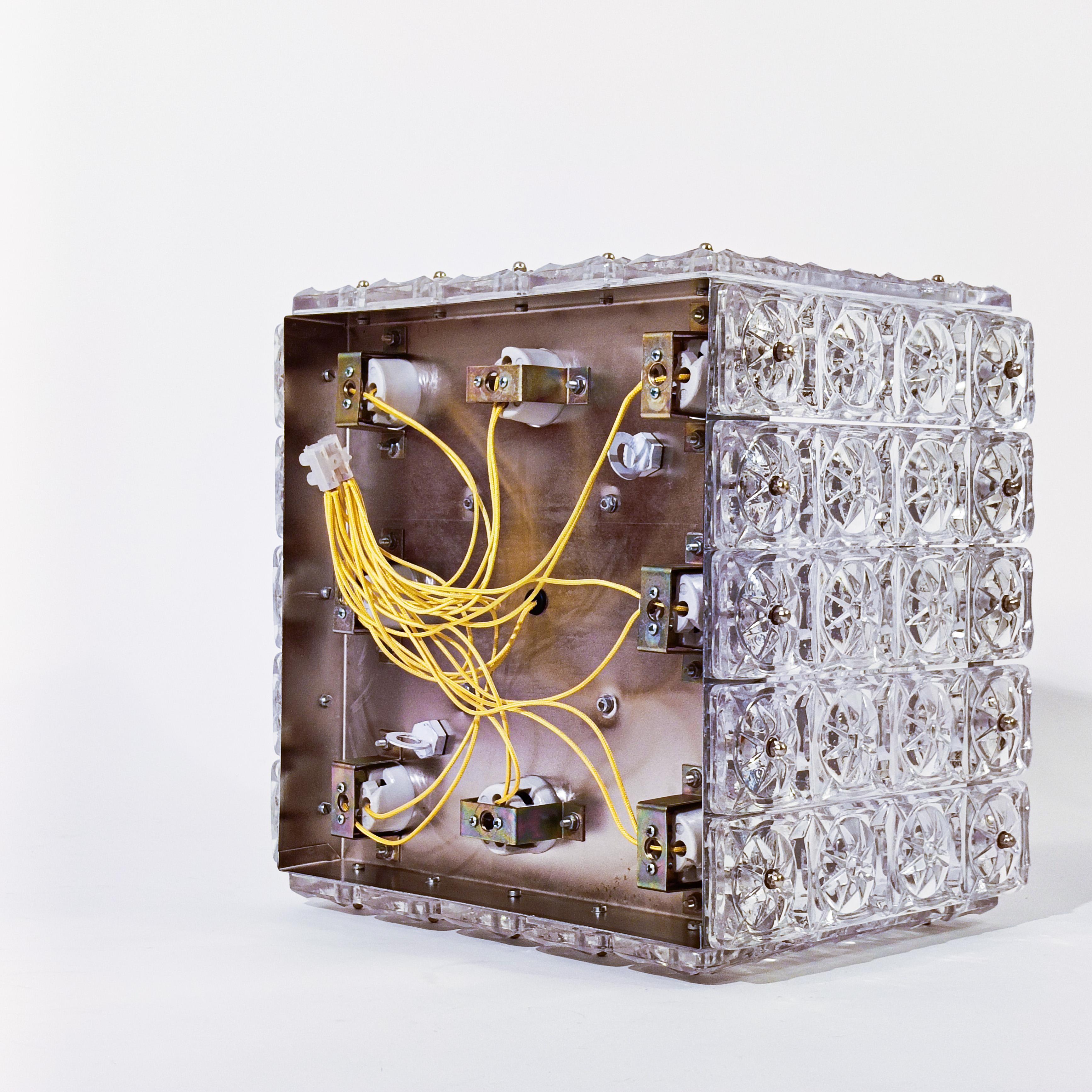 Hollywood Regency. Grande boîte d'encastrement en cristal de Kinkeldey, Allemagne, années 1970 en vente 13