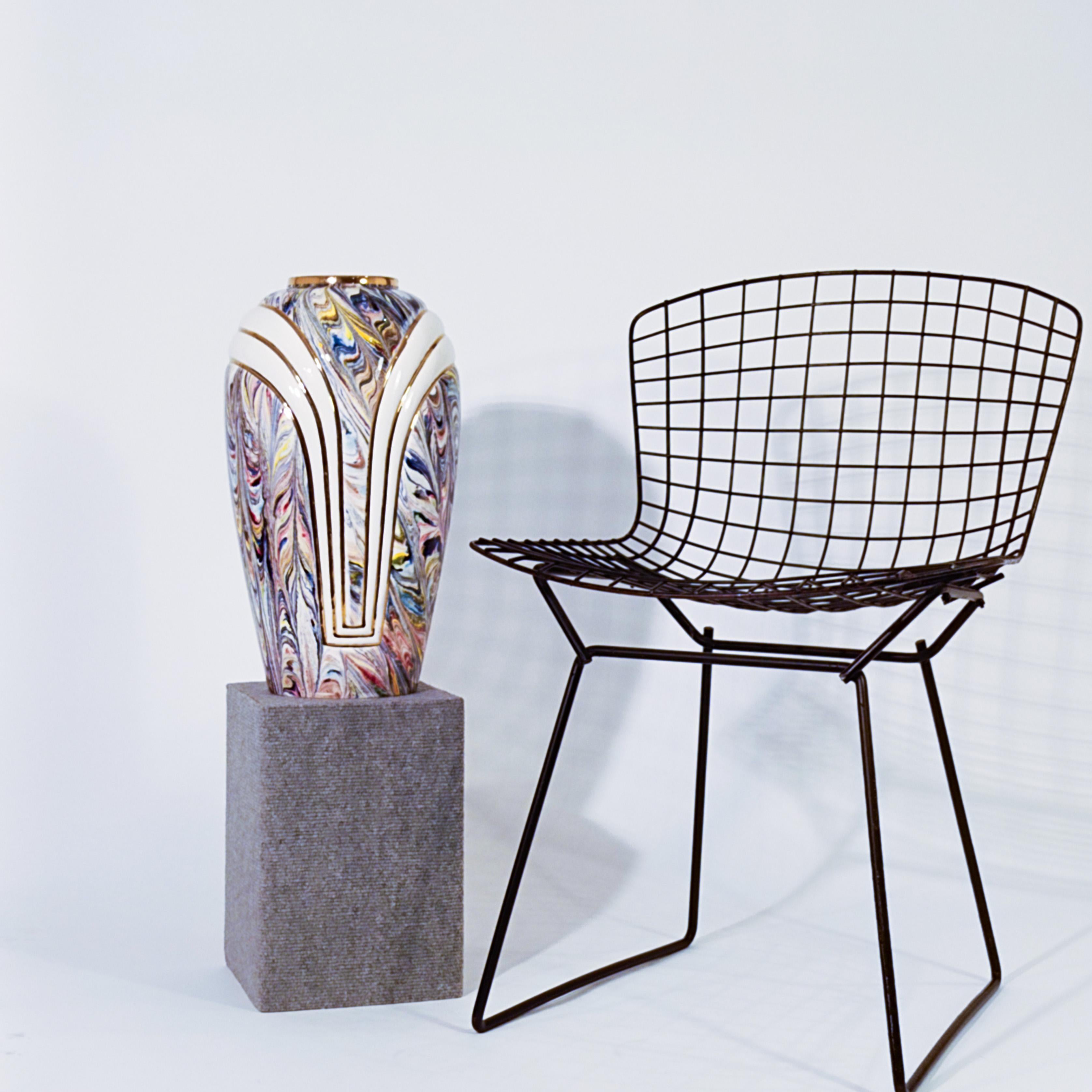 Hollywood Regency. Grande vaso postmoderno in ceramica di Manises, Spagna, anni '80 in vendita 2