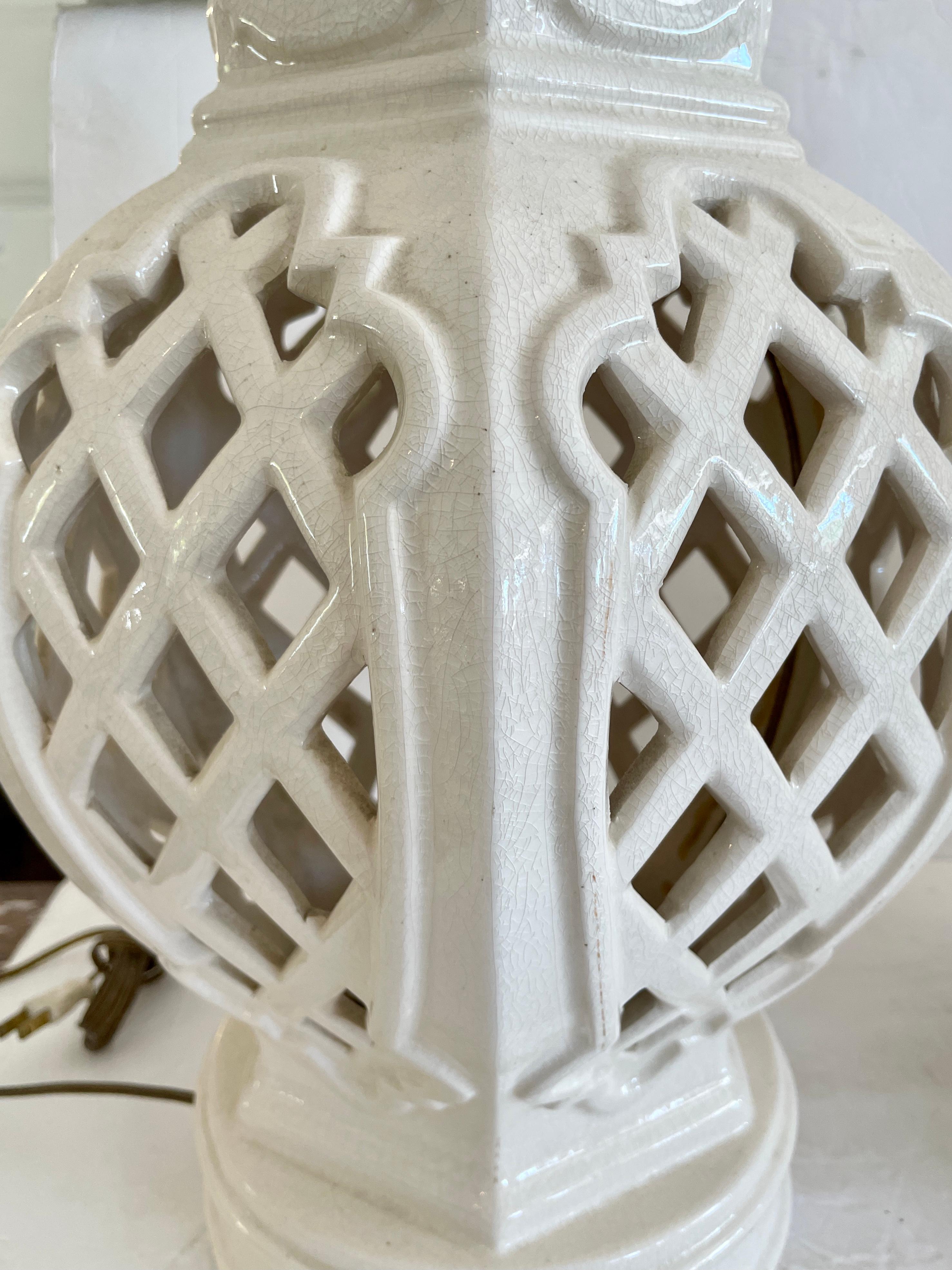 Hollywood Regency Lattice Ginger Jar Table Lamps, a Pair 5
