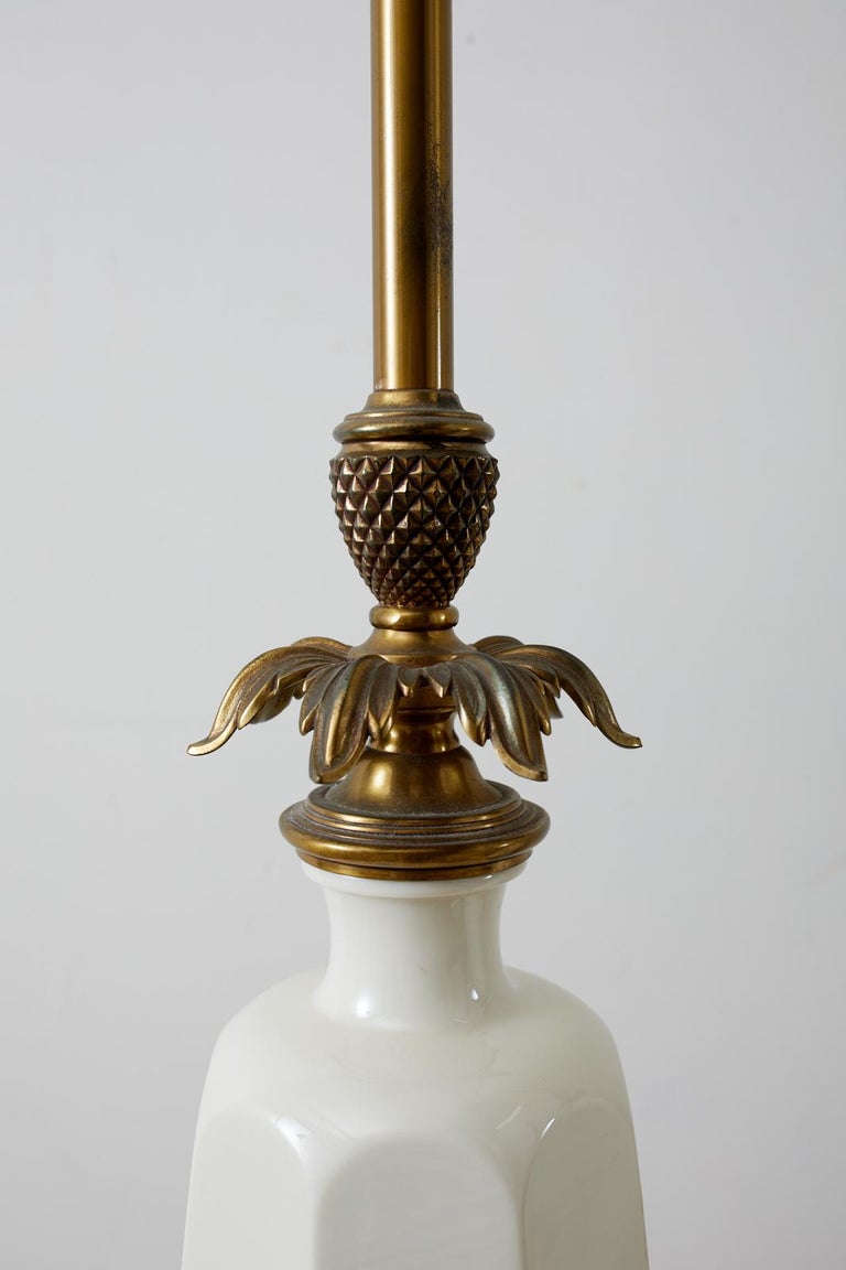 Hollywood Regency Lenox Porcelain and Brass Stiffel Lamps In Good Condition For Sale In Rio Vista, CA