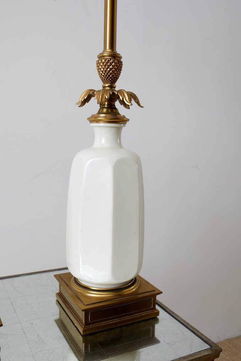 Hollywood Regency Lenox Porcelain and Brass Stiffel Lamps For Sale 1
