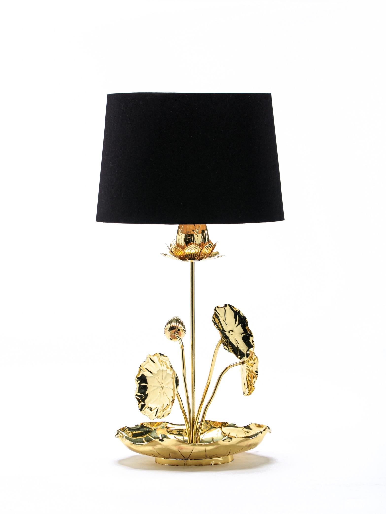 Hollywood Regency Lotus Flower Lamp in Polished Brass by Feldman c. 1960 For Sale 2