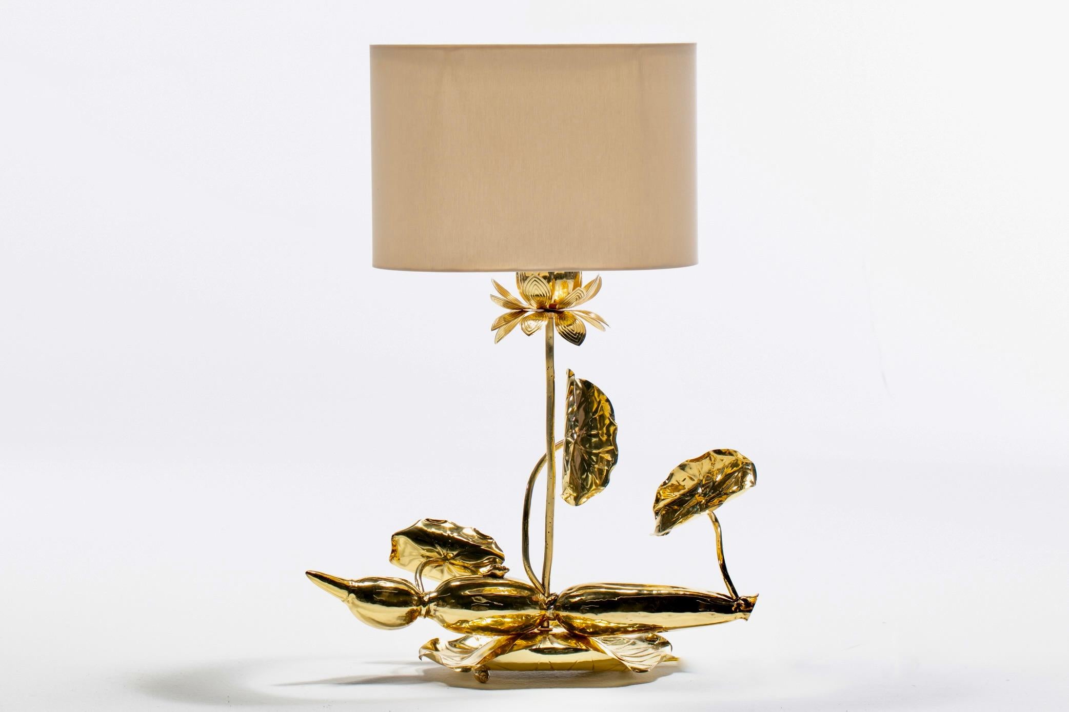 Hollywood Regency Lotusblumenlampe aus poliertem Messing von Feldman um 1960 im Angebot 6