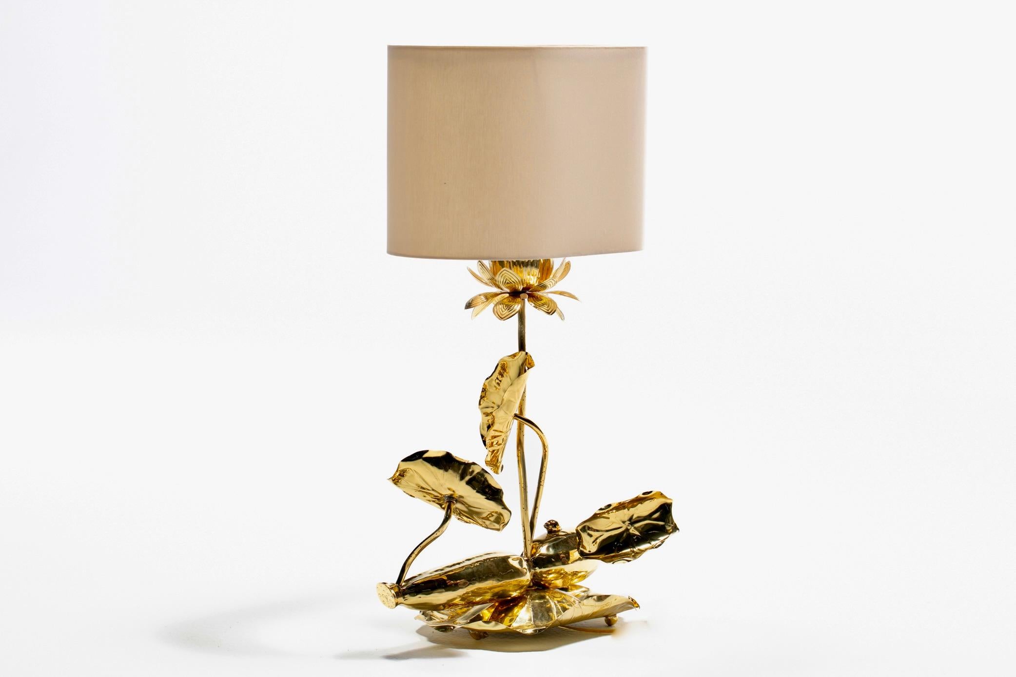 Hollywood Regency Lotusblumenlampe aus poliertem Messing von Feldman um 1960 im Angebot 8
