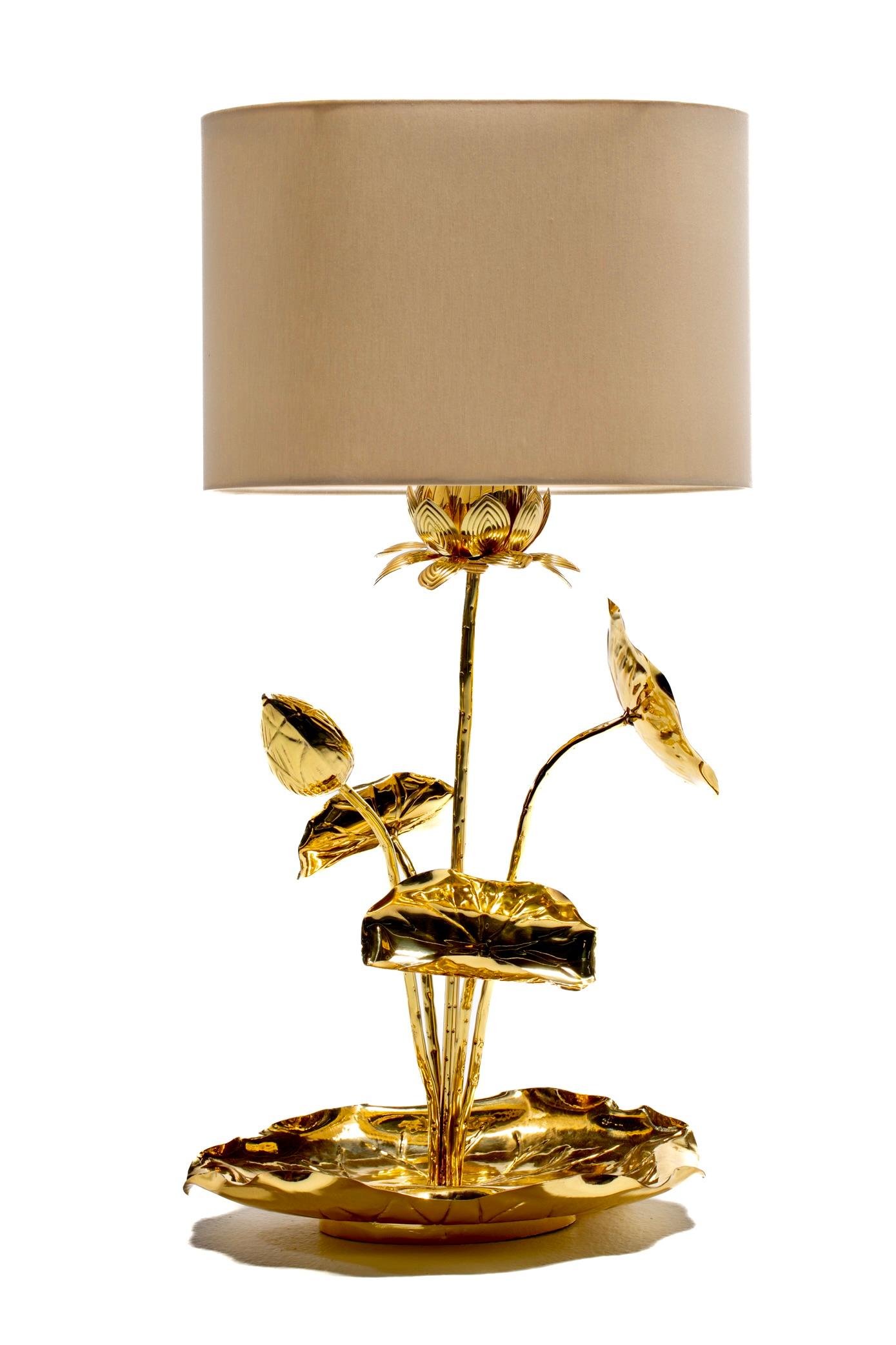 American Hollywood Regency Lotus Flower Lamp in Polished Brass by Feldman c. 1960 For Sale