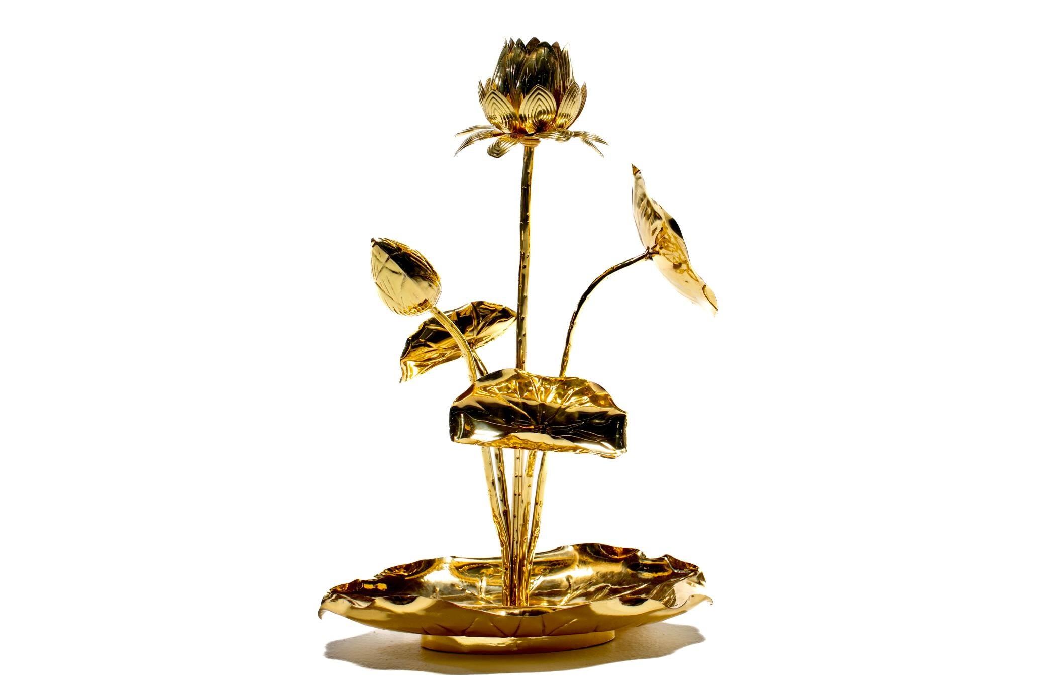 Hollywood Regency Lotus Flower Lamp in Polished Brass by Feldman c. 1960 In Good Condition For Sale In Saint Louis, MO