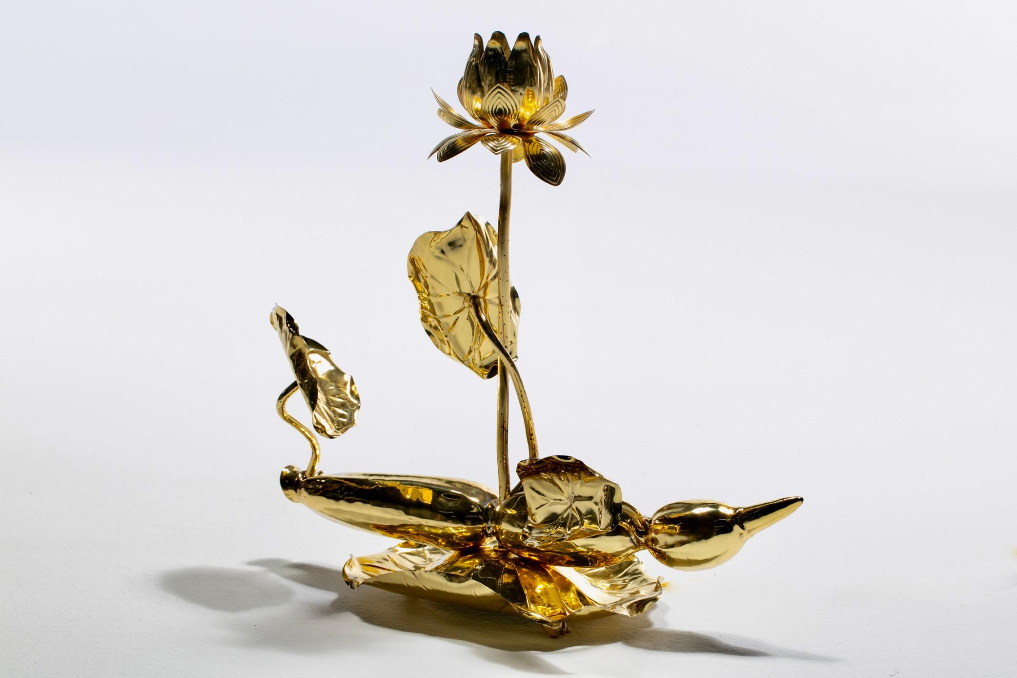 Hollywood Regency Lotusblumenlampe aus poliertem Messing von Feldman um 1960 (Mitte des 20. Jahrhunderts) im Angebot