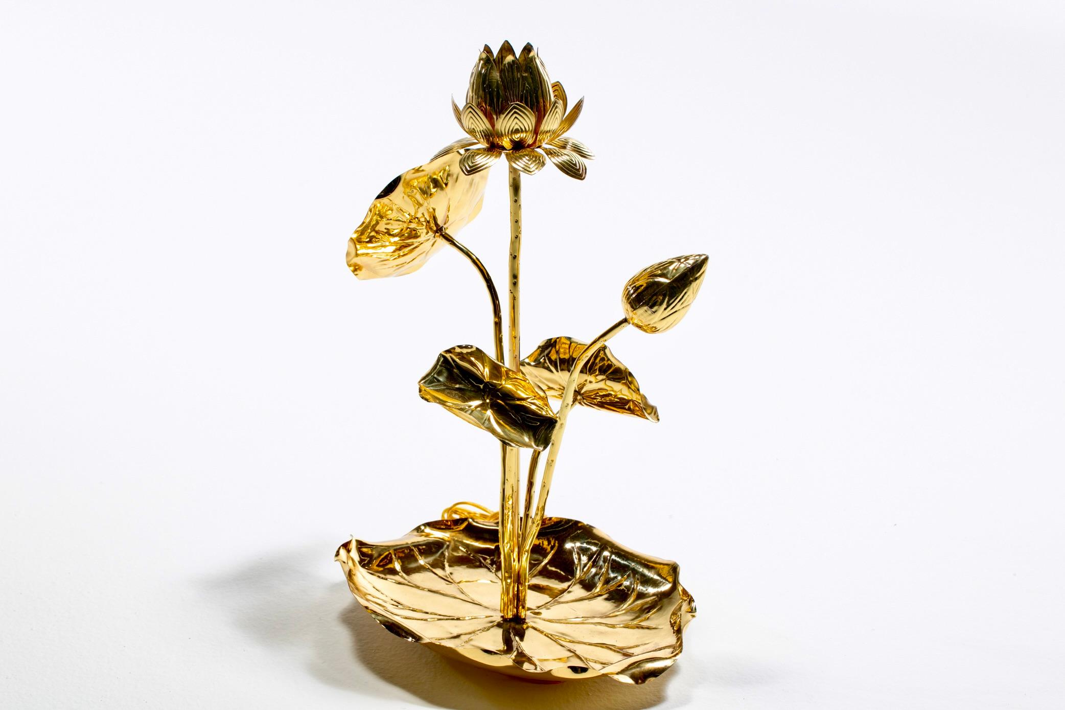 Hollywood Regency Lotus Flower Lamp in Polished Brass by Feldman c. 1960 For Sale 4