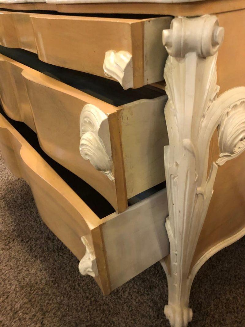 Commode, comodino o cassettone Hollywood Regency Luigi XV di Casaragi in vendita 6