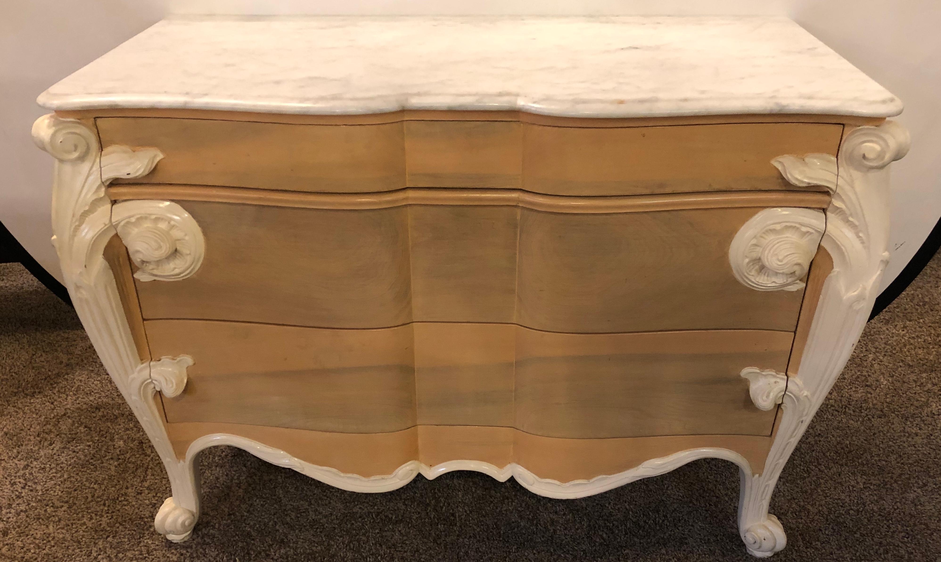 Hollywood Regency Louis XV Commodes, Nightstands or Dressers by Casaragi a Pair 1