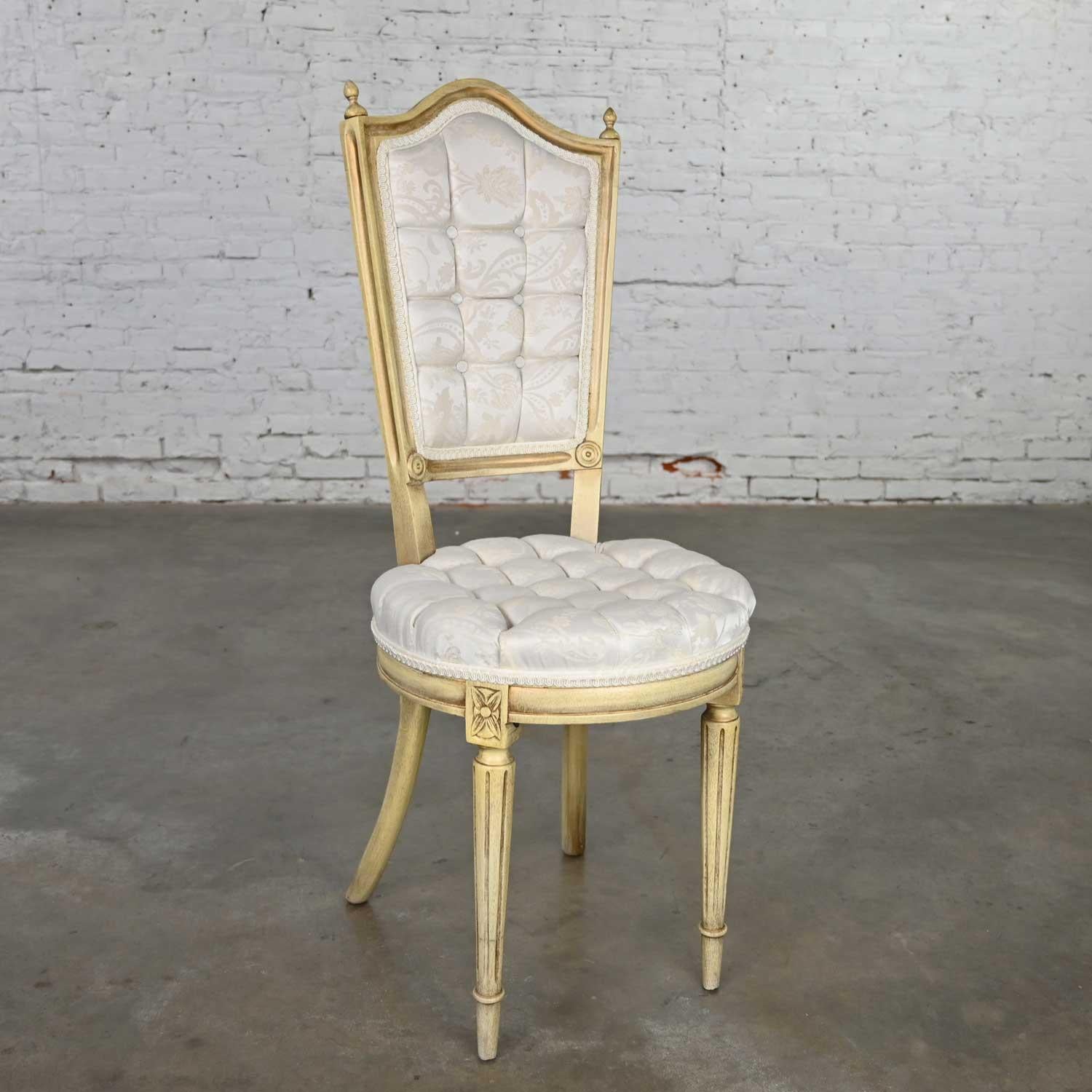 Hollywood Regency Louis XVI Style Antique White Dressing or Accent Chair For Sale 2