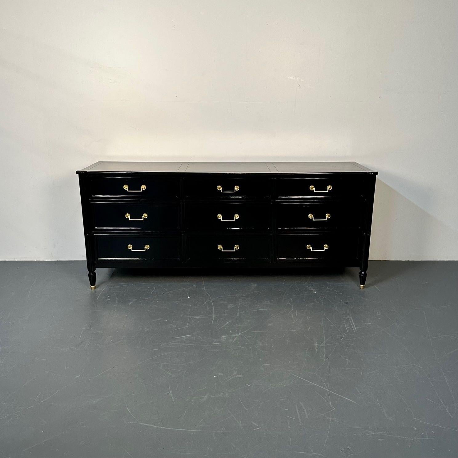 Hollywood Regency Louis XVI Style Ebony Lacquered Dresser / Chest of Drawers In Good Condition For Sale In Stamford, CT