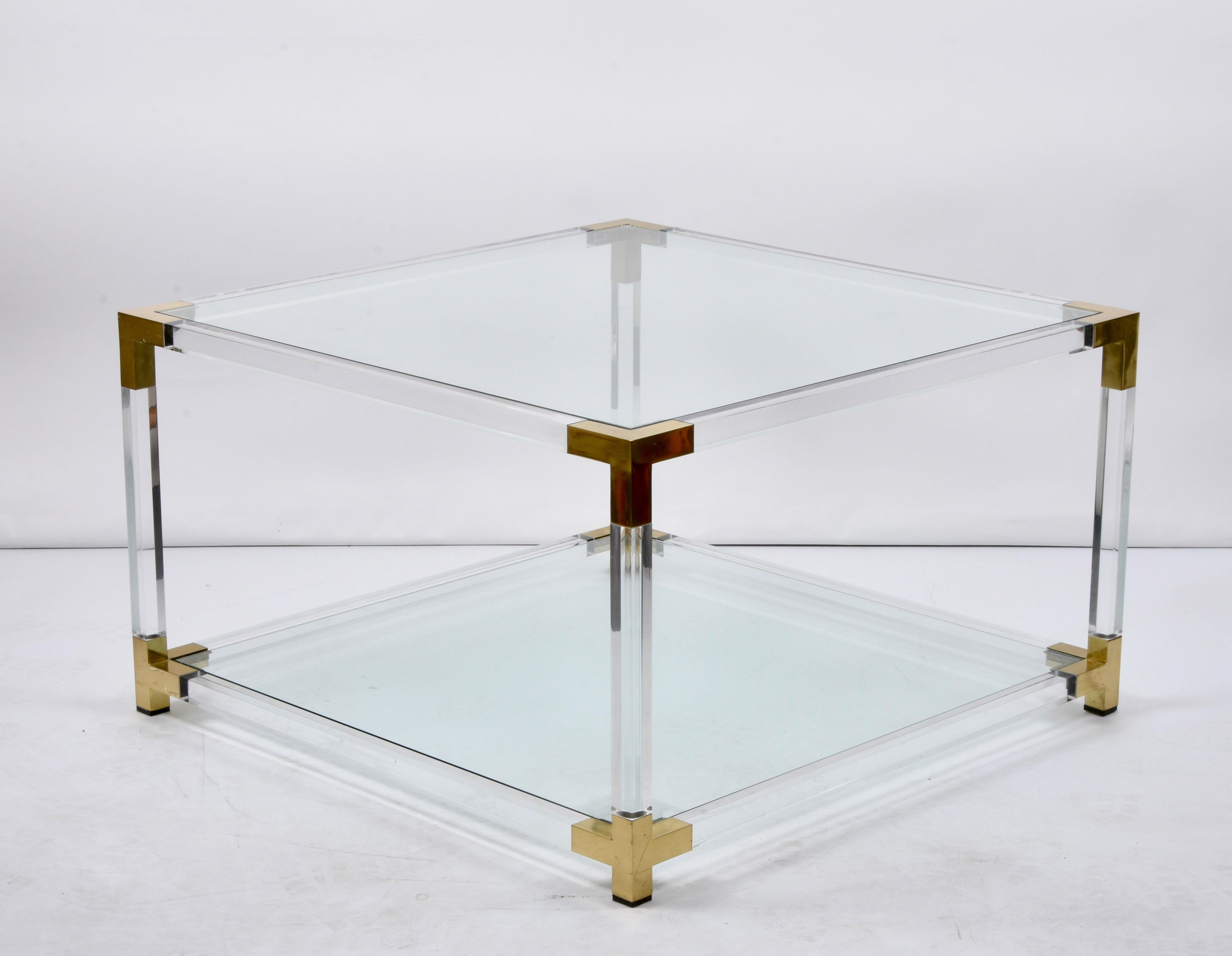 Hollywood Regency Lucite, Brass and Glass Italian Square Cocktail Table, 1970s In Good Condition For Sale In Roma, IT