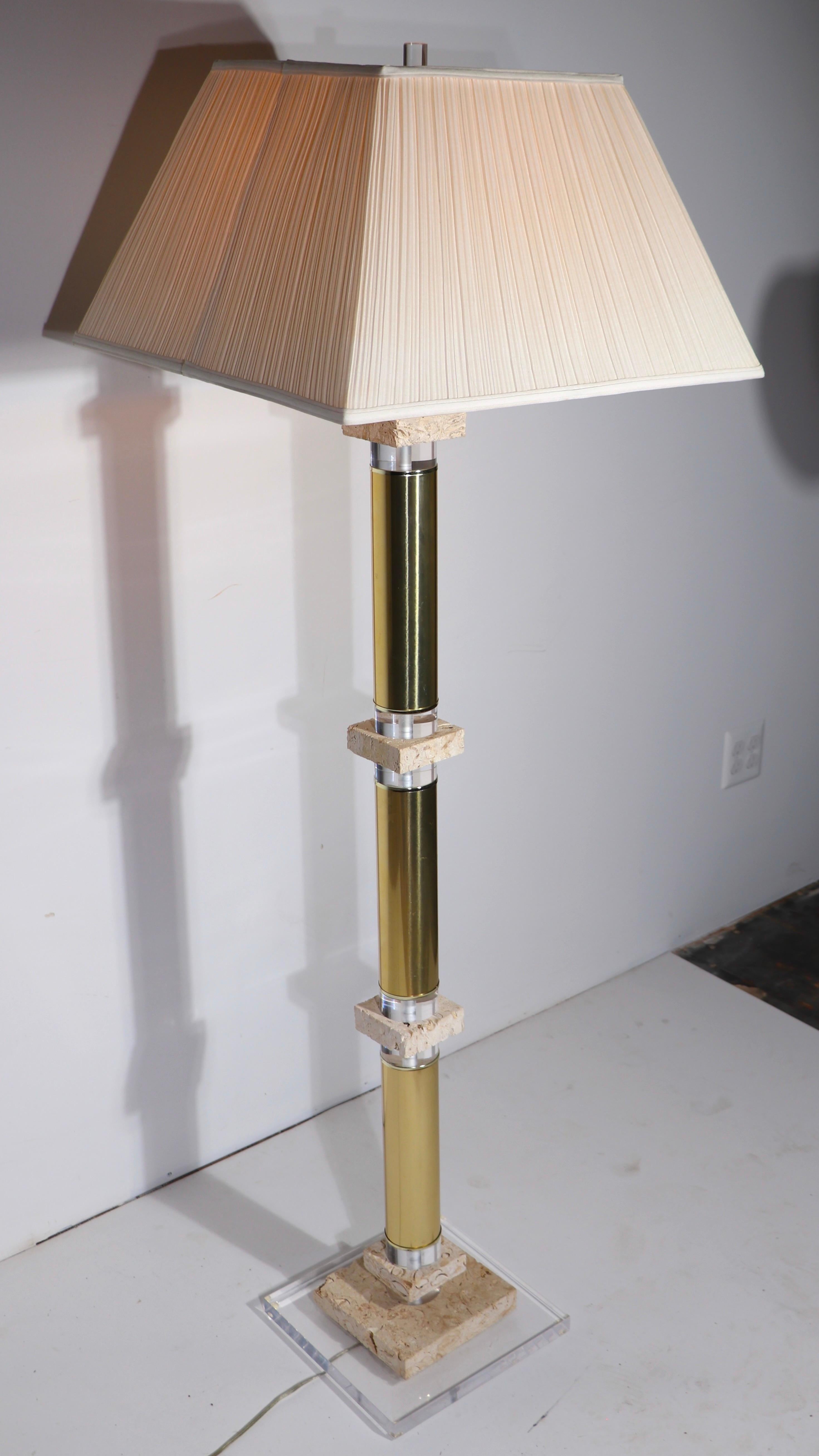 Hollywood Regency Lucite Brass Fossilized Stone  Floor Lamp c. 1970/1980's For Sale 2