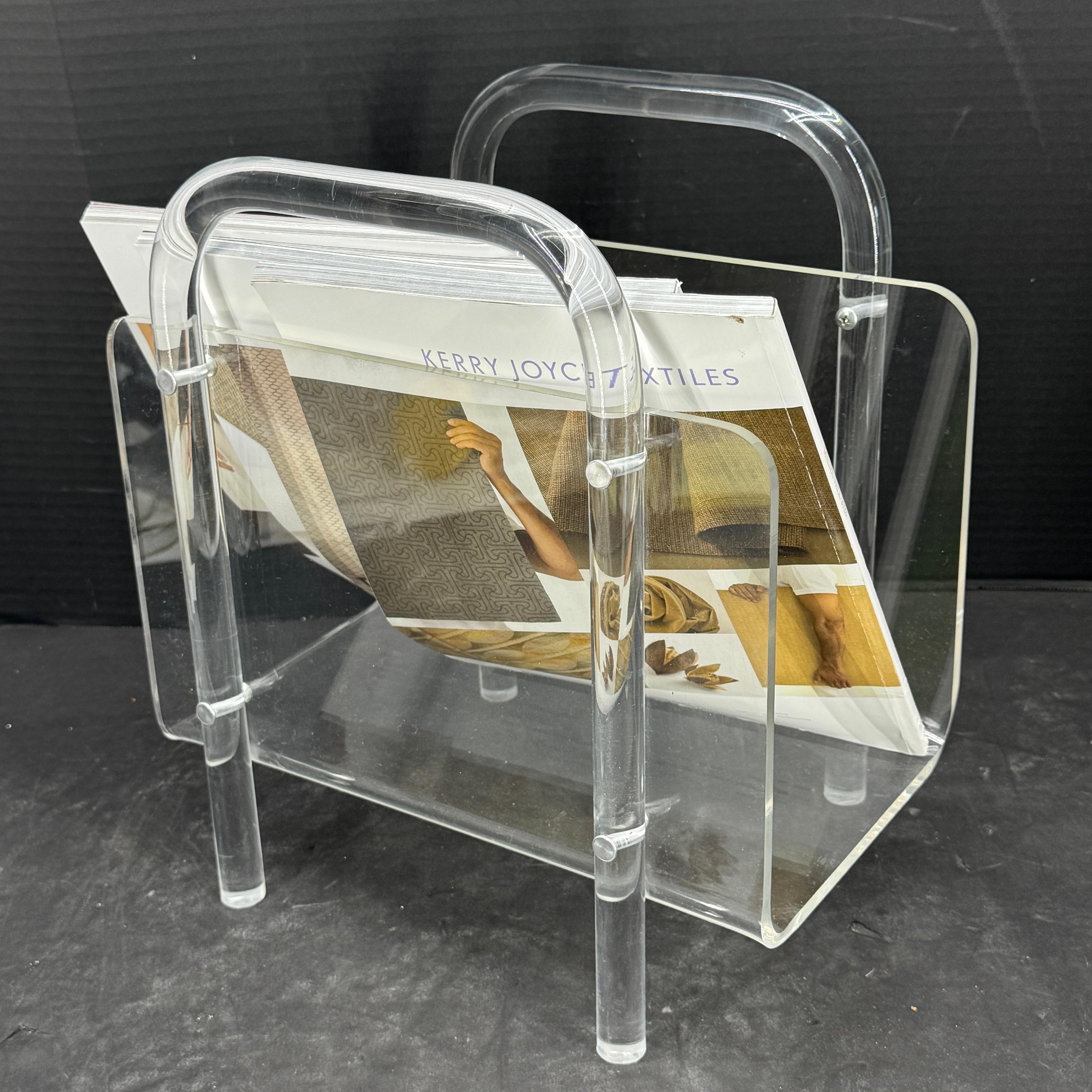 Portariviste in lucite Hollywood Regency, anni '70, americano in vendita 7