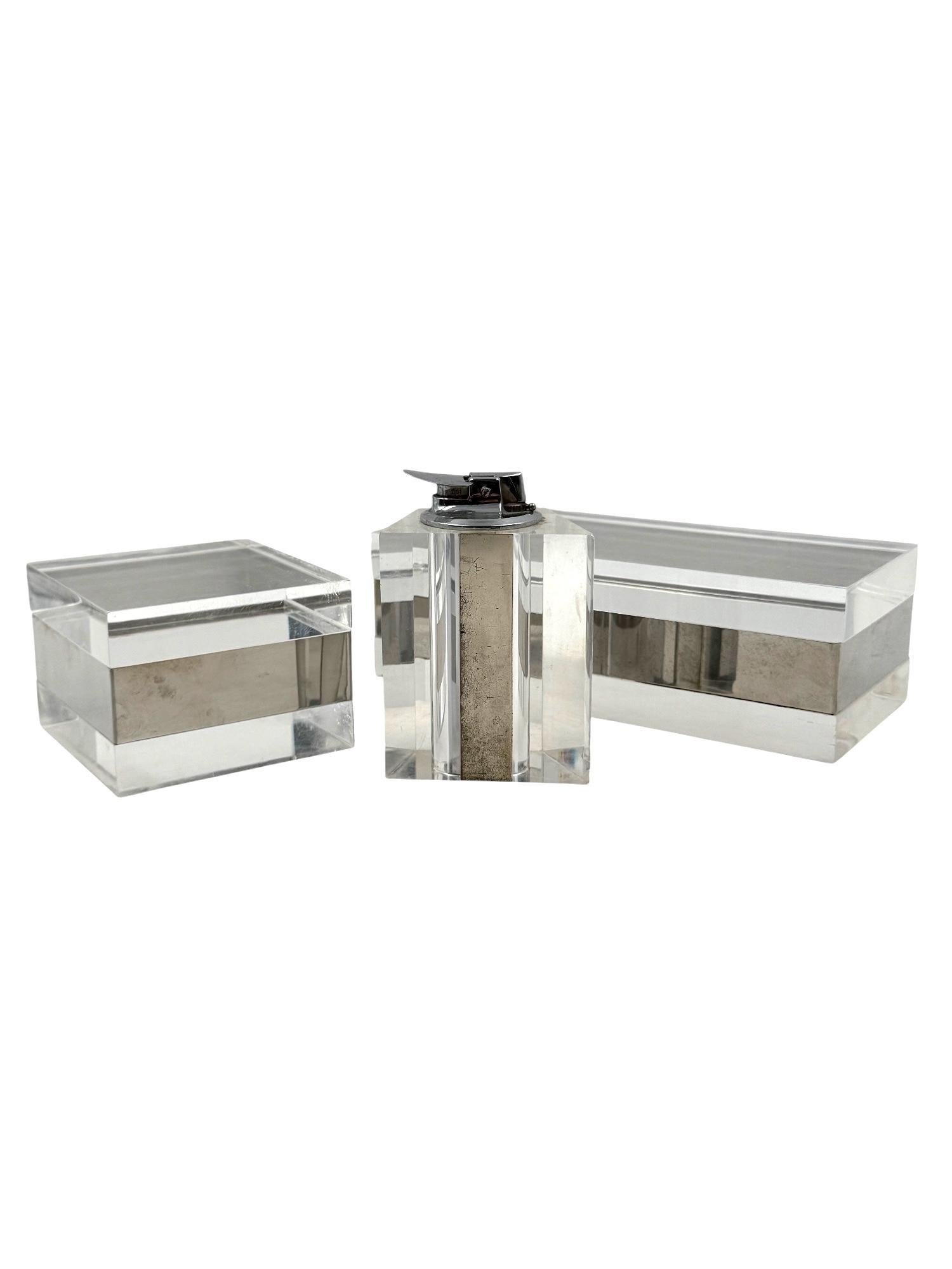 Hollywood regency lucite tuxedo set, Guzzini Italy 1970 For Sale 4