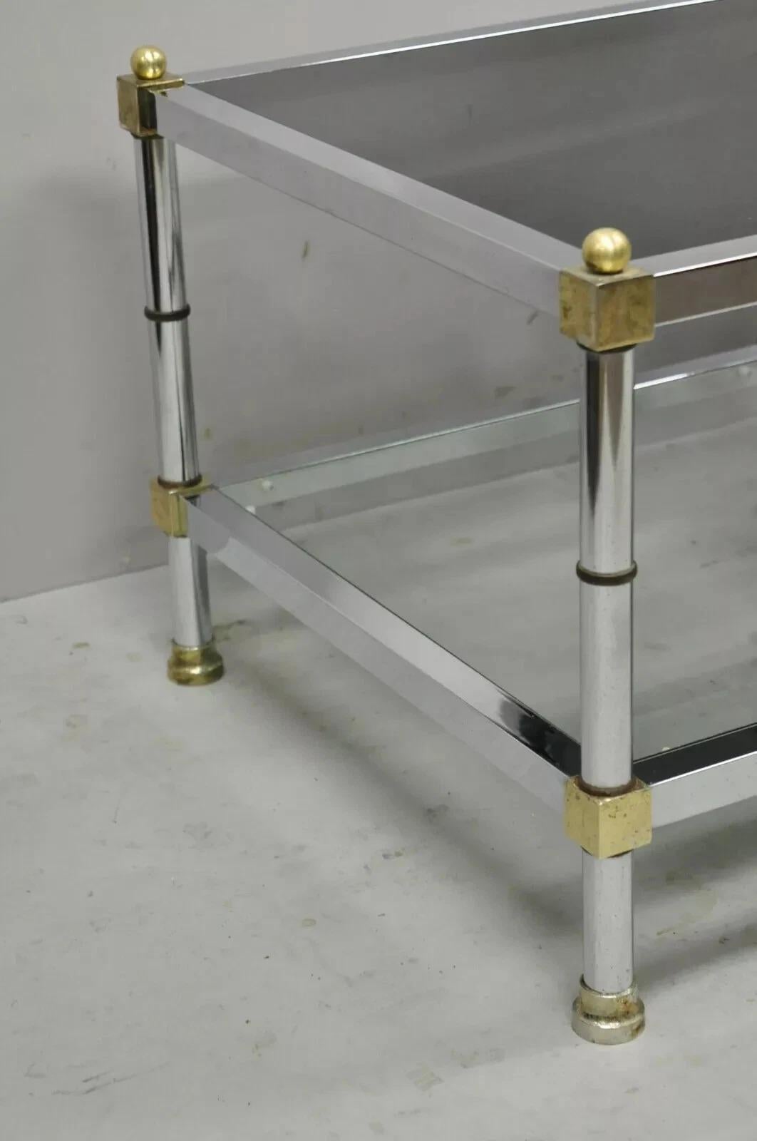 Paire de tables d'appoint carrées en chrome et laiton de style Hollywood Regency Maison Jansen en vente 5