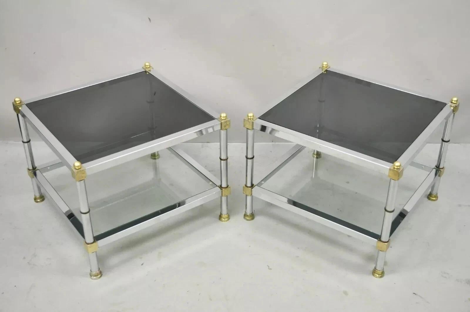 Paire de tables d'appoint carrées en chrome et laiton de style Hollywood Regency Maison Jansen en vente 6