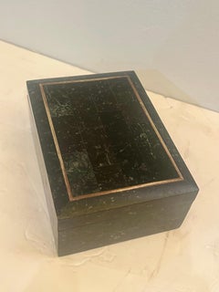 Caja de baratijas para joyas con tapa de piedra teselada Hollywood Regency Maitland Smith