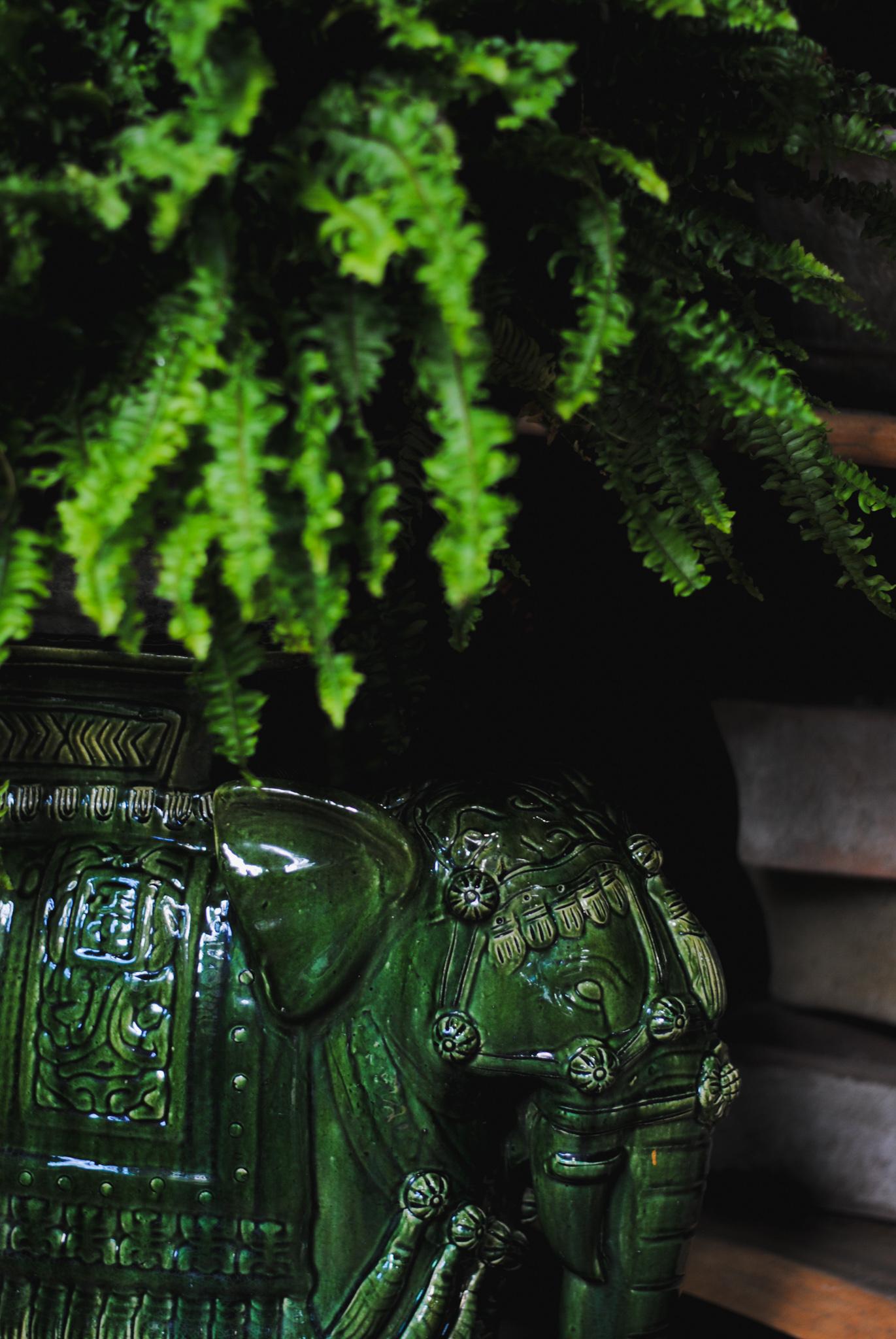 Hollywood Regency Majolica Elephant Plant-Stand, Garden Seat, Side Table In Good Condition In Bloomfield Hills, MI