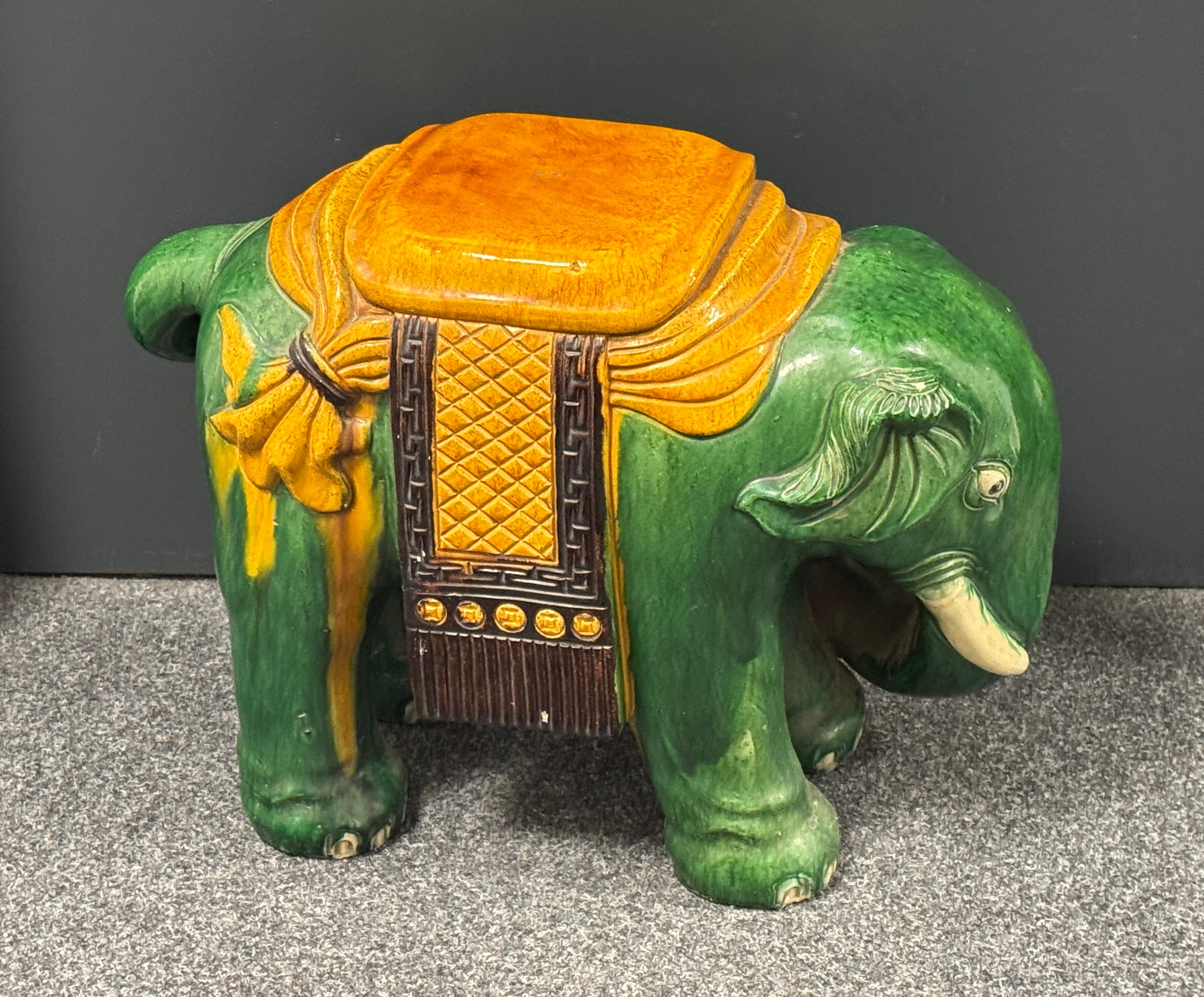 Hollywood Regency Terracotta Green Elephant Garden Plant Stand or Seat 1960s en vente 12