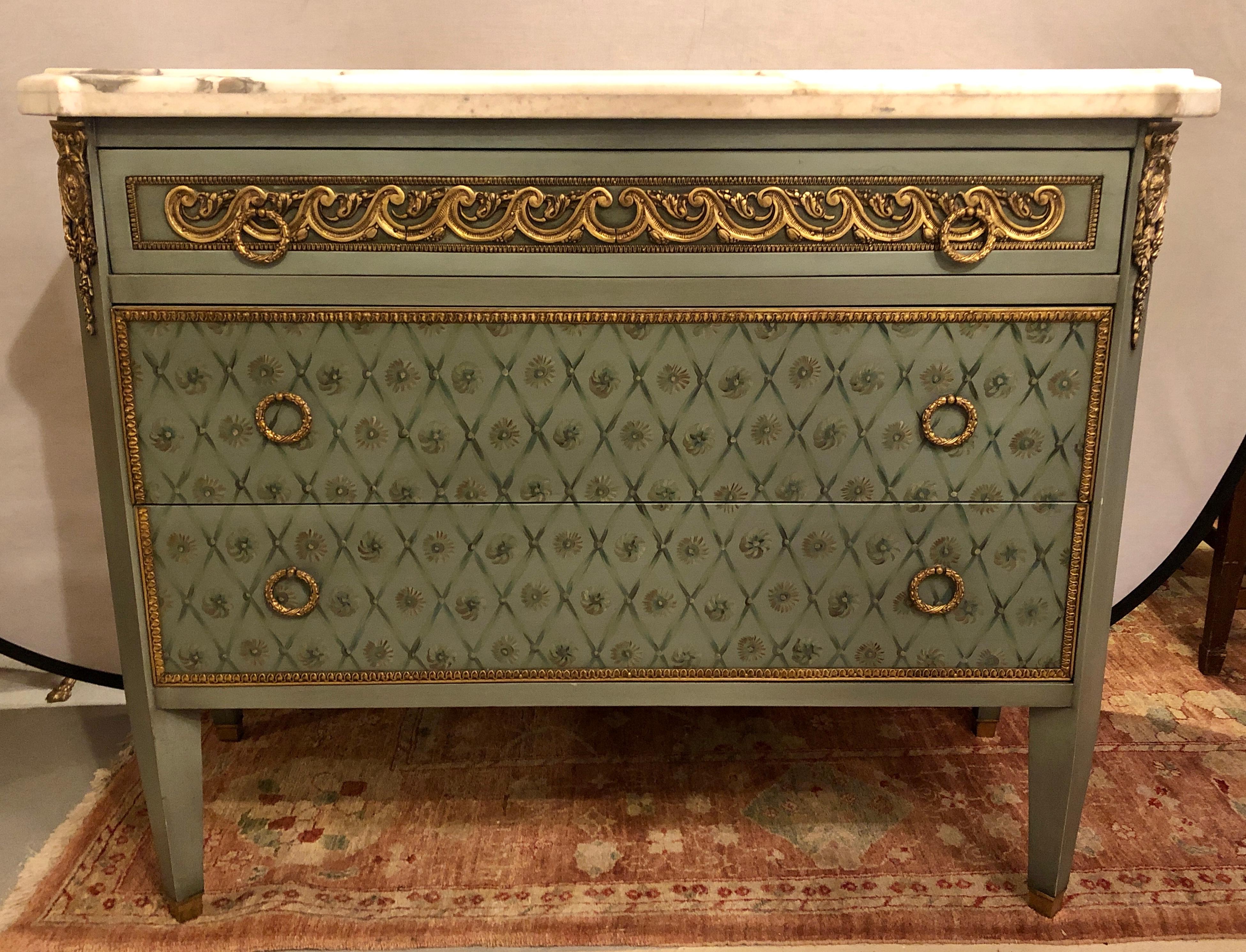 Hollywood Regency Marble-Top Commodes Chests Commode Nightstands Pair In Good Condition In Stamford, CT