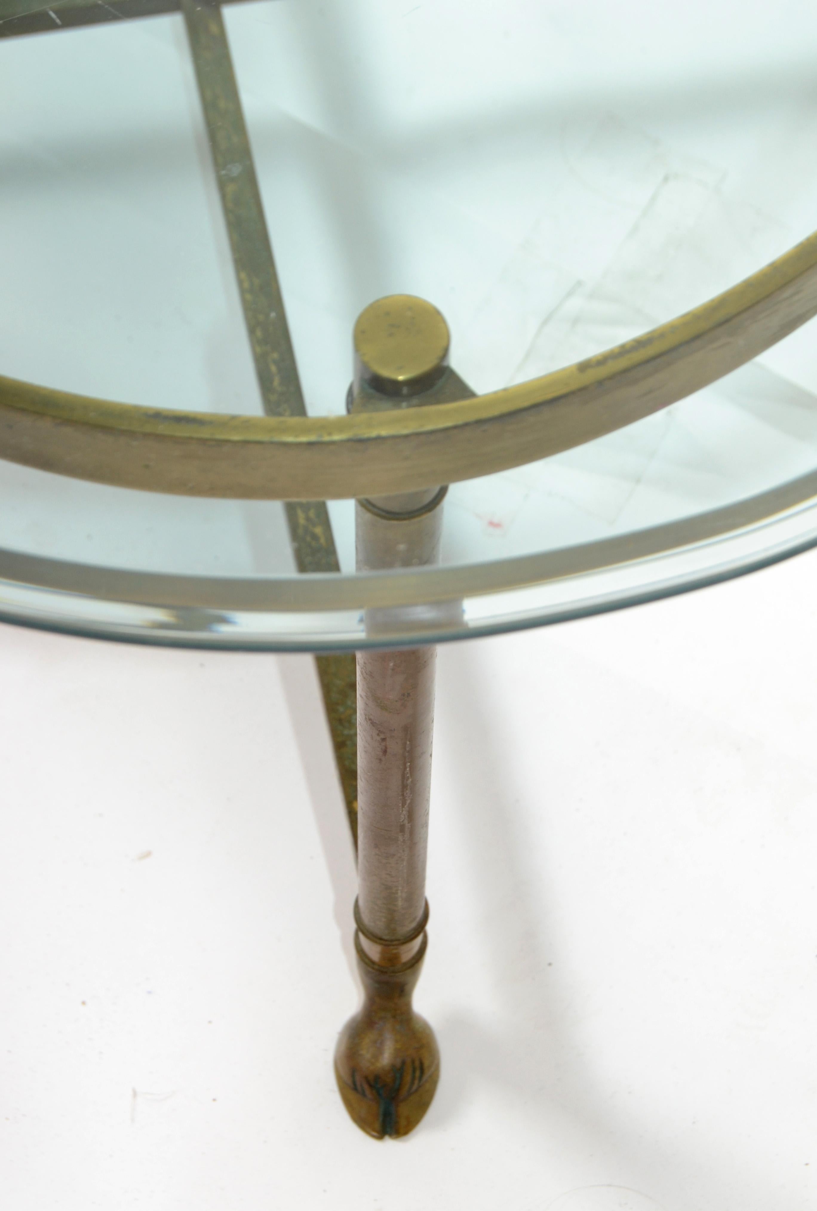 Hollywood Regency Mastercraft Brass Hoof Feet Coffee Table Racetrack Glass Top For Sale 7
