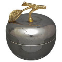 Caja de baratijas de metal y dorado con forma de manzana de la Regencia de Hollywood