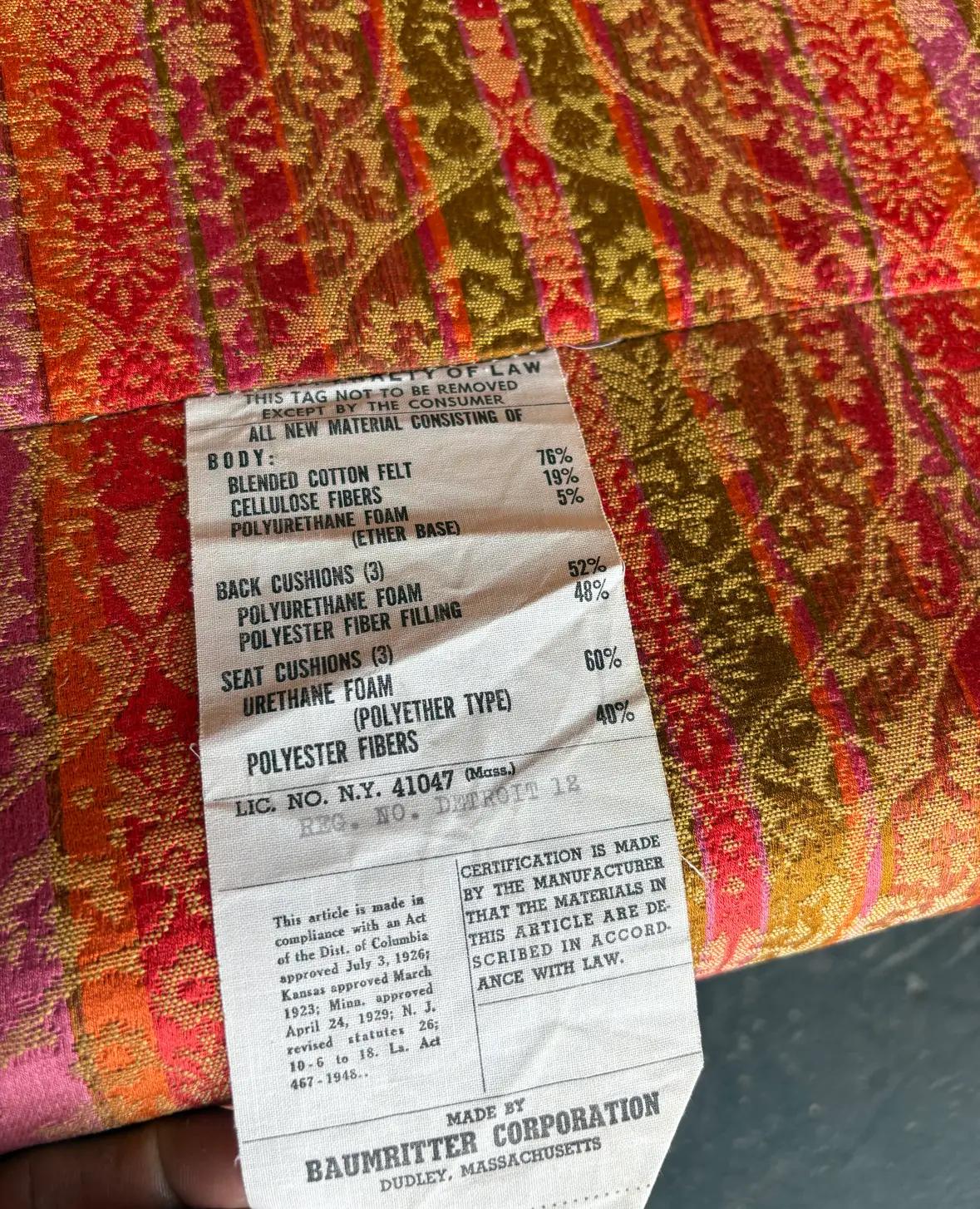 Canapé en brocart Hollywood Regency Mid Century par Baumritter en vente 1