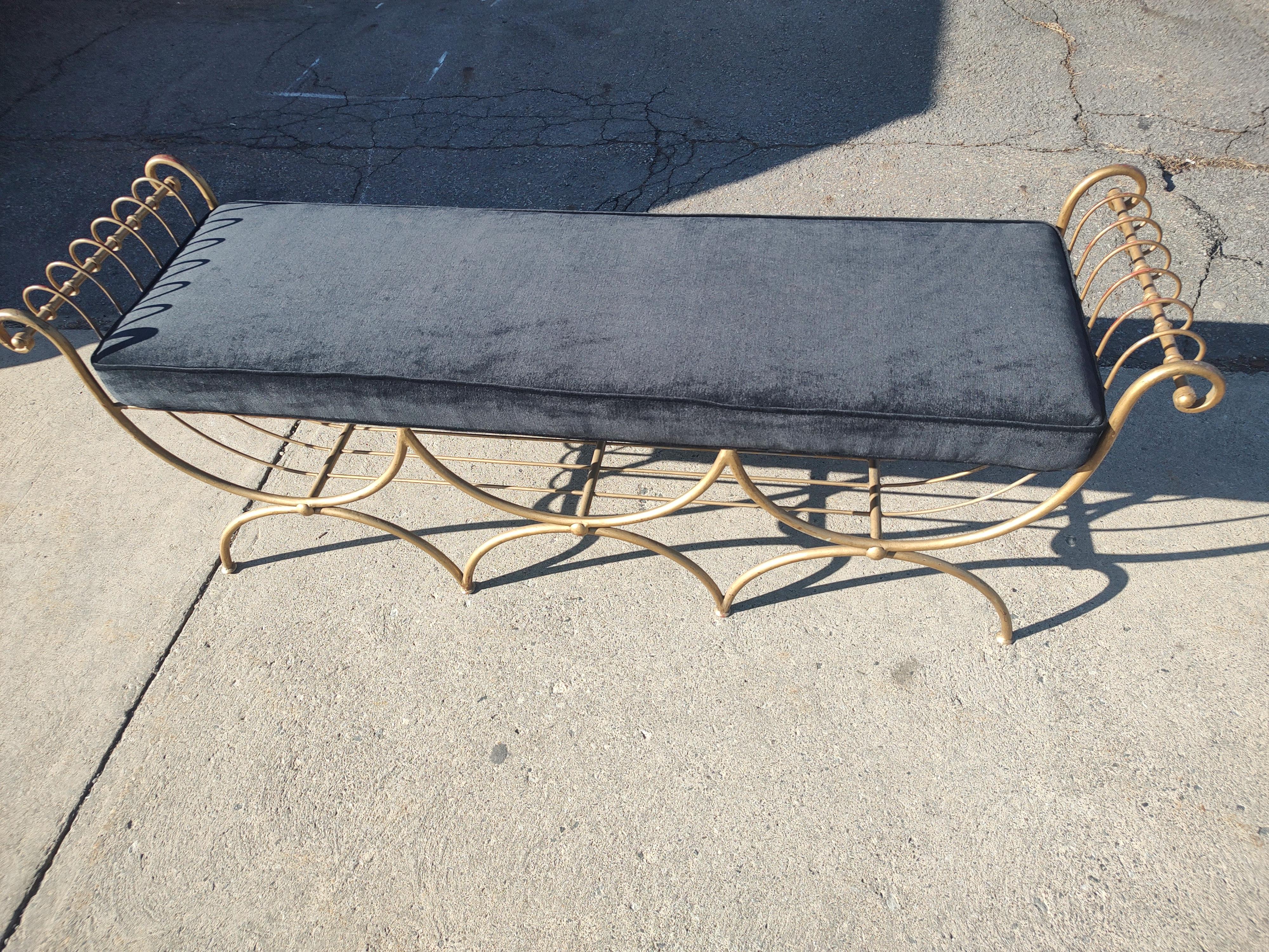 Hollywood Regency Mid Century Gilt Iron Double Bench w New Upholstered Cushion  For Sale 5