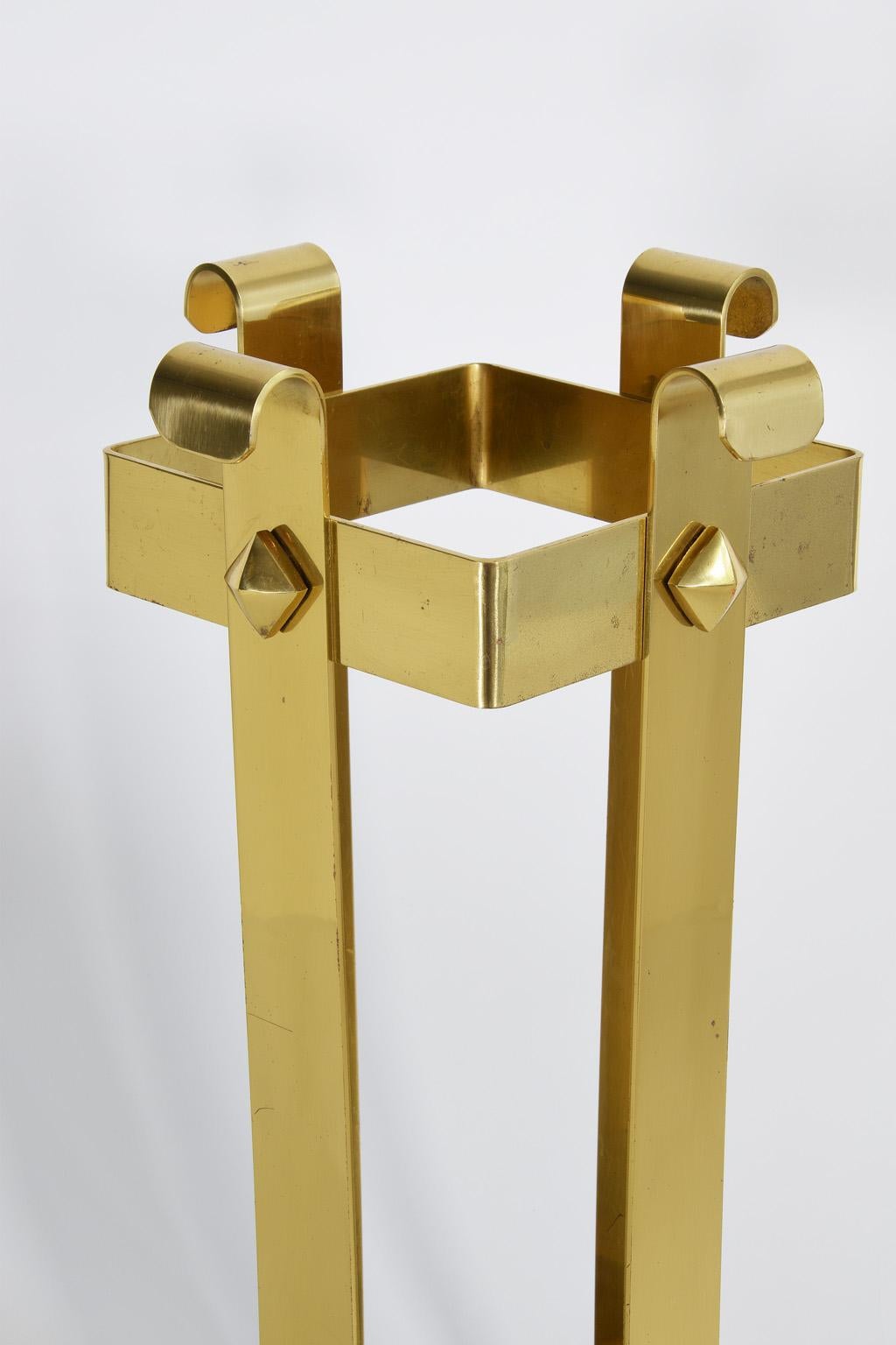 Hollywood Regency midcentury solid brass umbrella stand, Italy, 1960s.