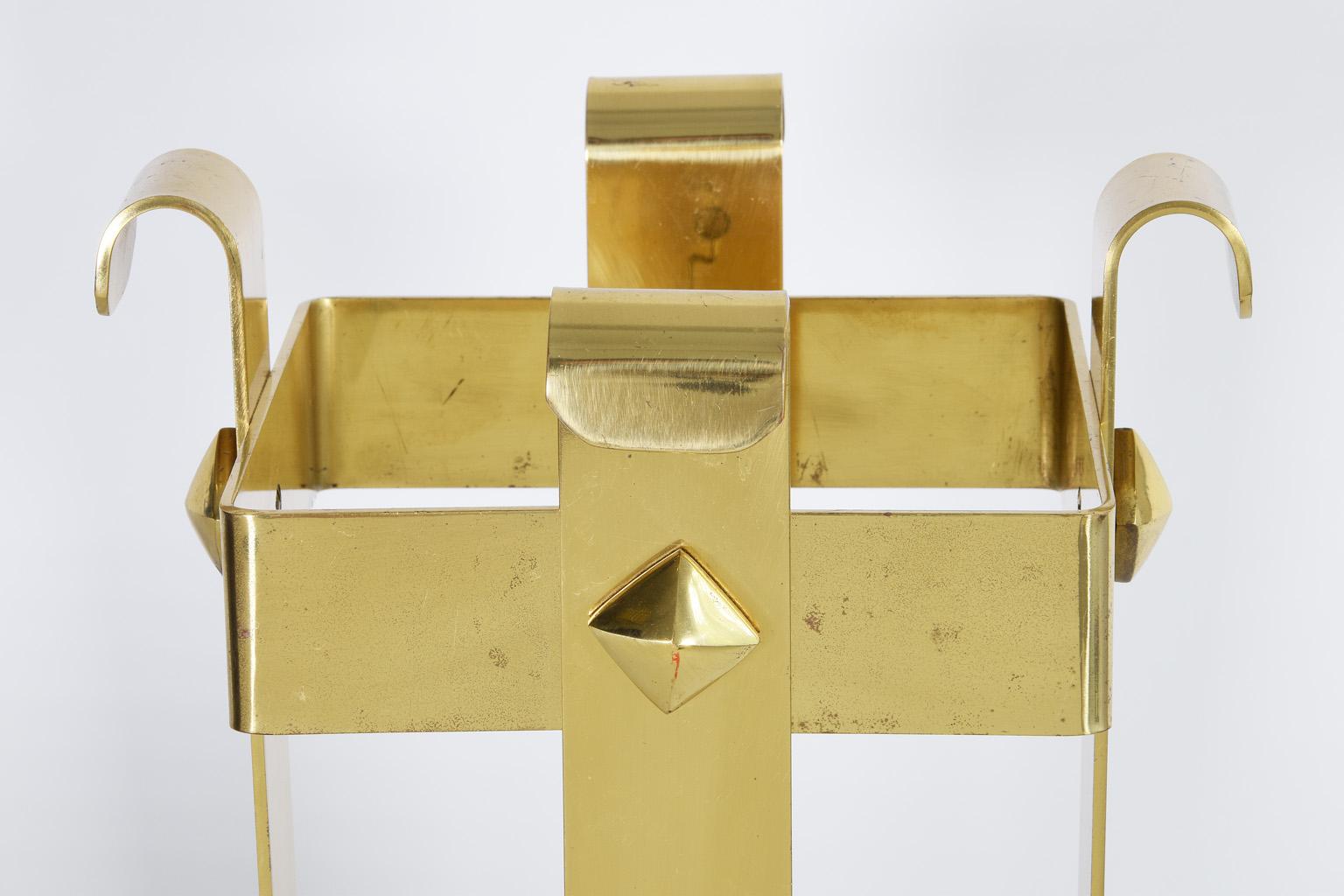 Hollywood Regency Midcentury Solid Brass Umbrella Stand, Italy, 1960s In Good Condition For Sale In Nürnberg, Bavaria