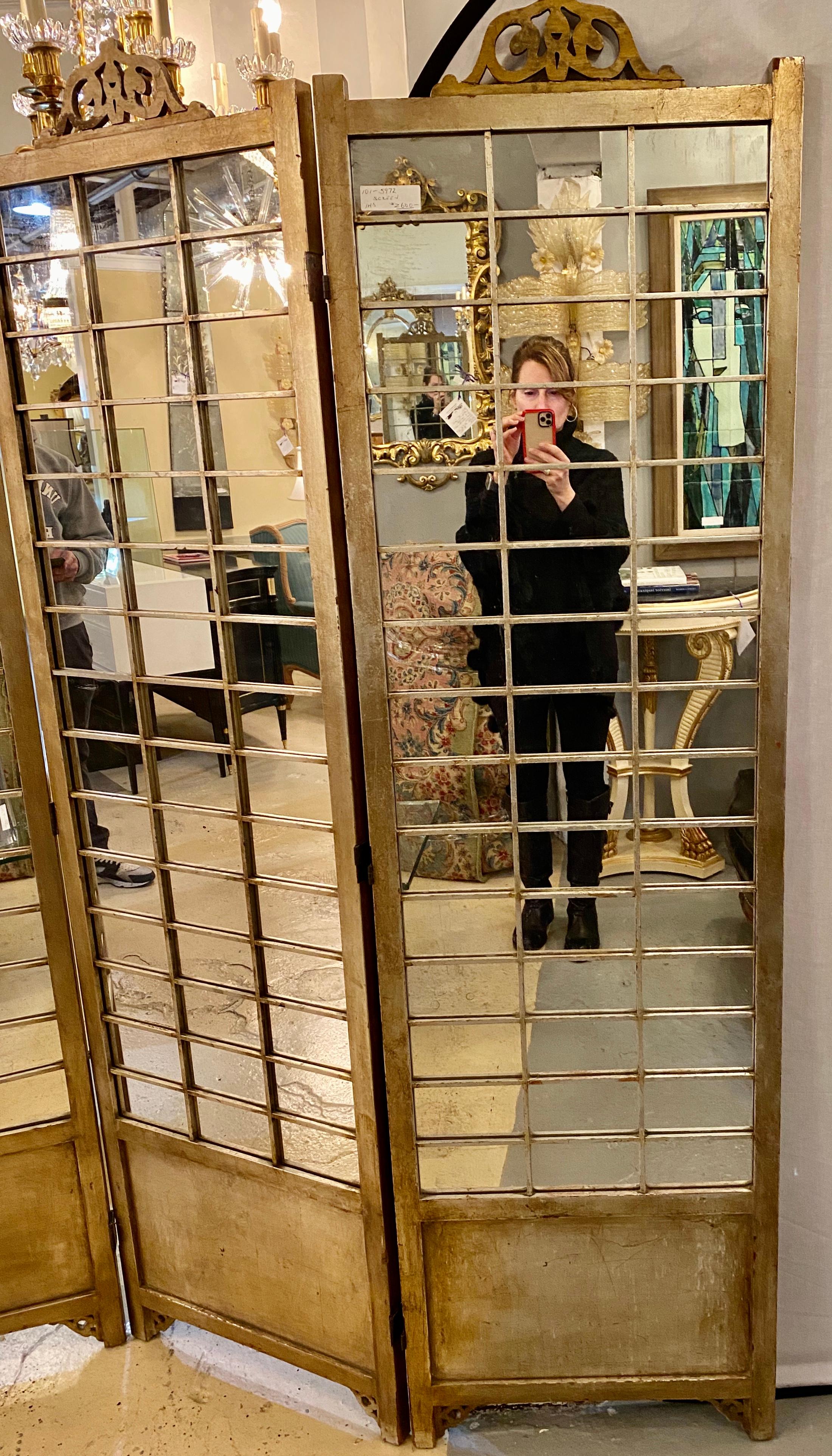 Hollywood Regency Mirror Gold And Silver Distressed Gilt Screen Room Divider  In Good Condition In Stamford, CT