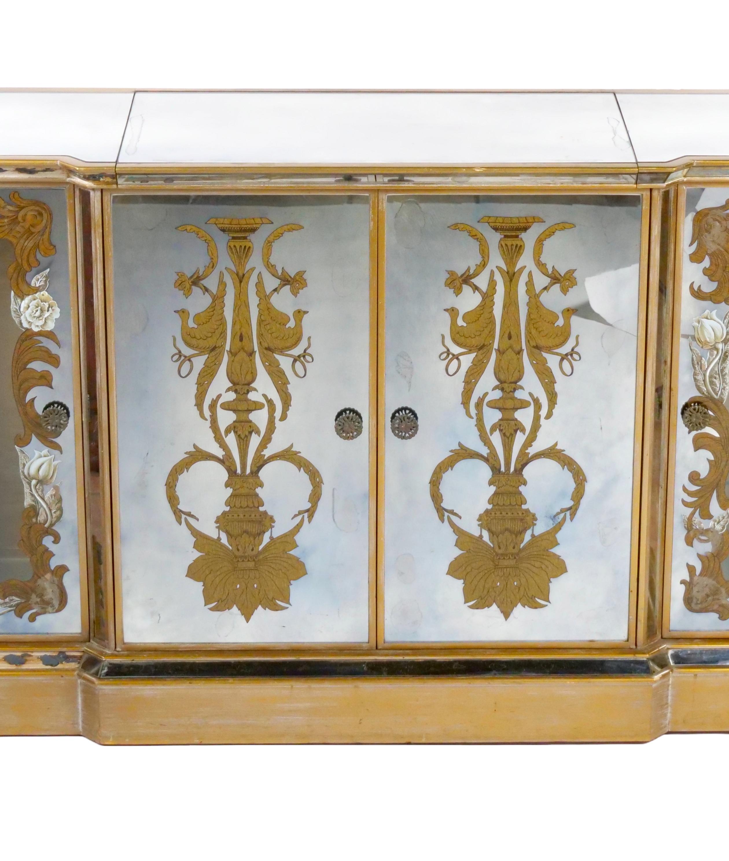 Hollywood Regency Mirrored Eglomise Bar / Credenza / Server For Sale 6