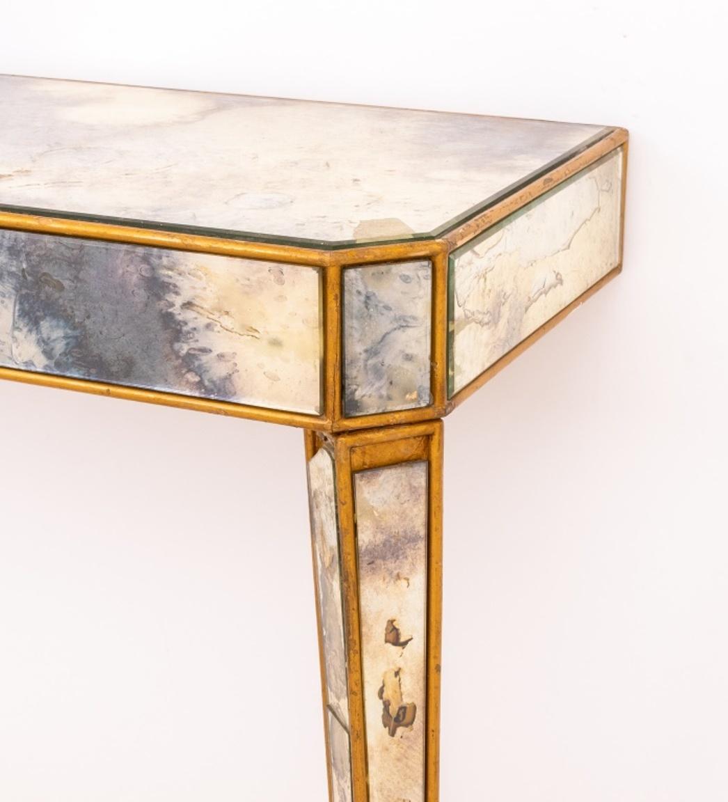 Hollywood Regency Mirrored Parcel-Gilded Console In Good Condition For Sale In New York, NY