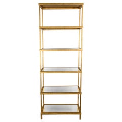 Hollywood Regency Modern Gold Chelsea House Hohe Etagere mit verspiegelten Ablagen