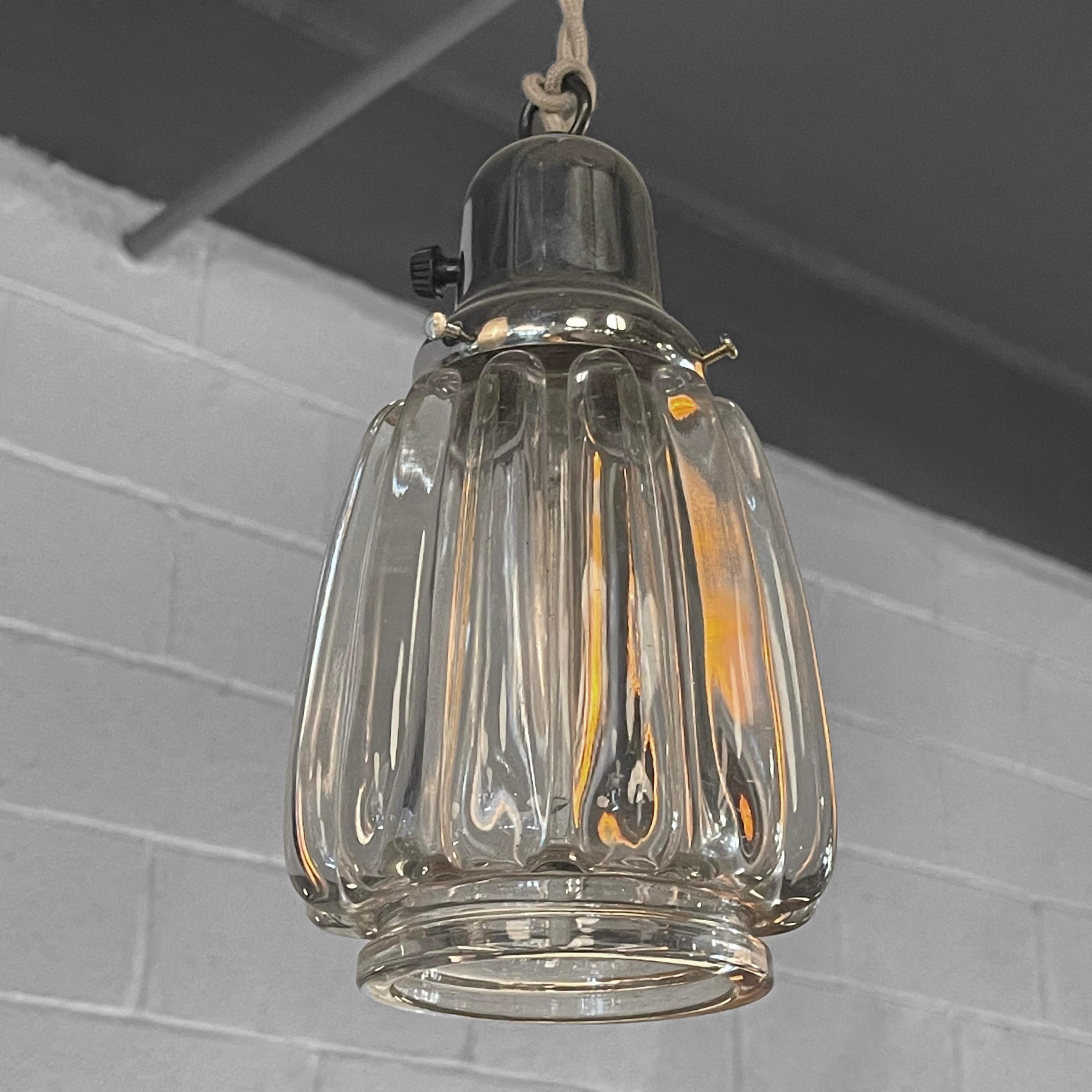 Hollywood Regency Molded Glass Pendant Light In Good Condition For Sale In Brooklyn, NY