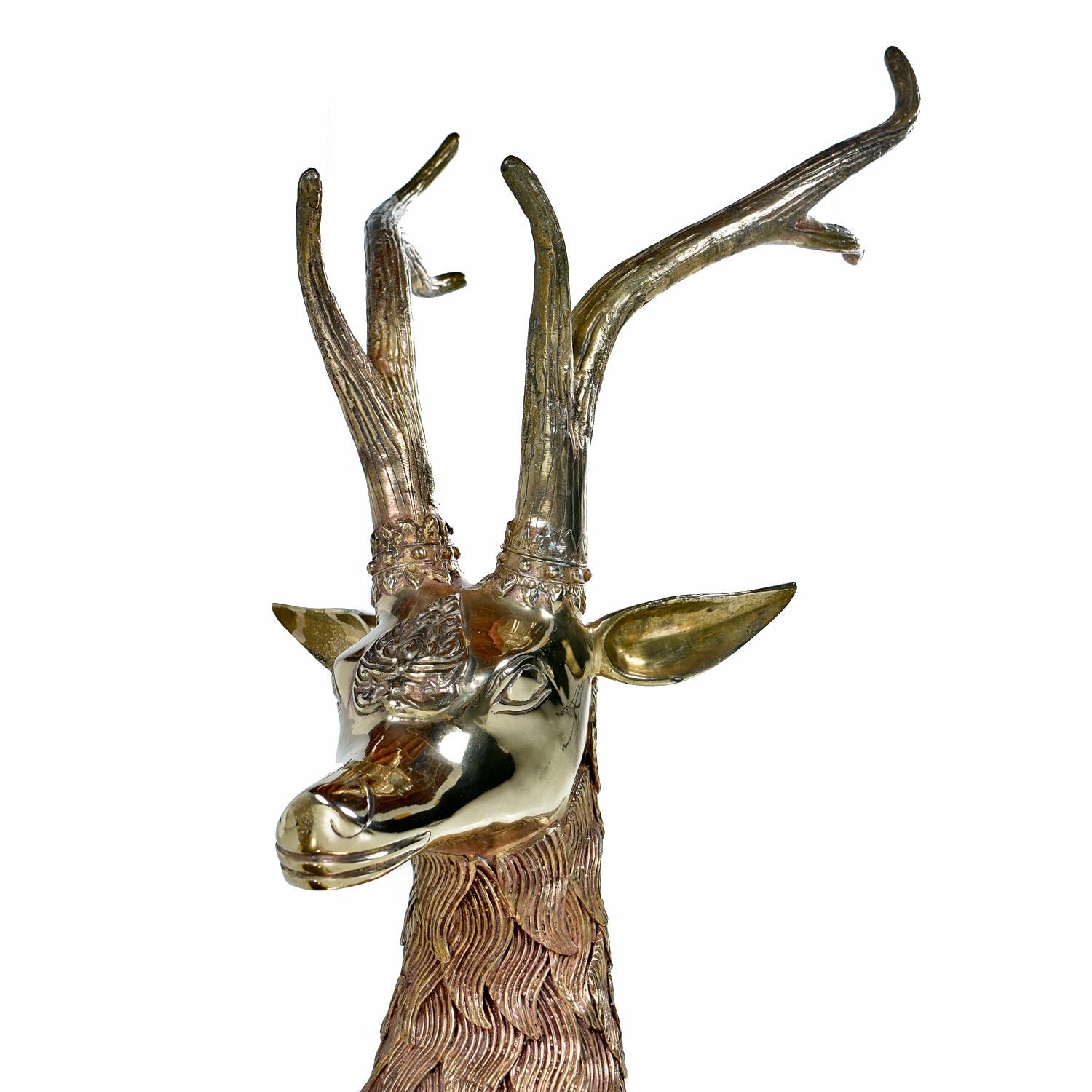 Hollywood Regency Monumental 1970s Decorative Seated Brass Deer by Sarreid Ltd. In Good Condition In Chattanooga, TN